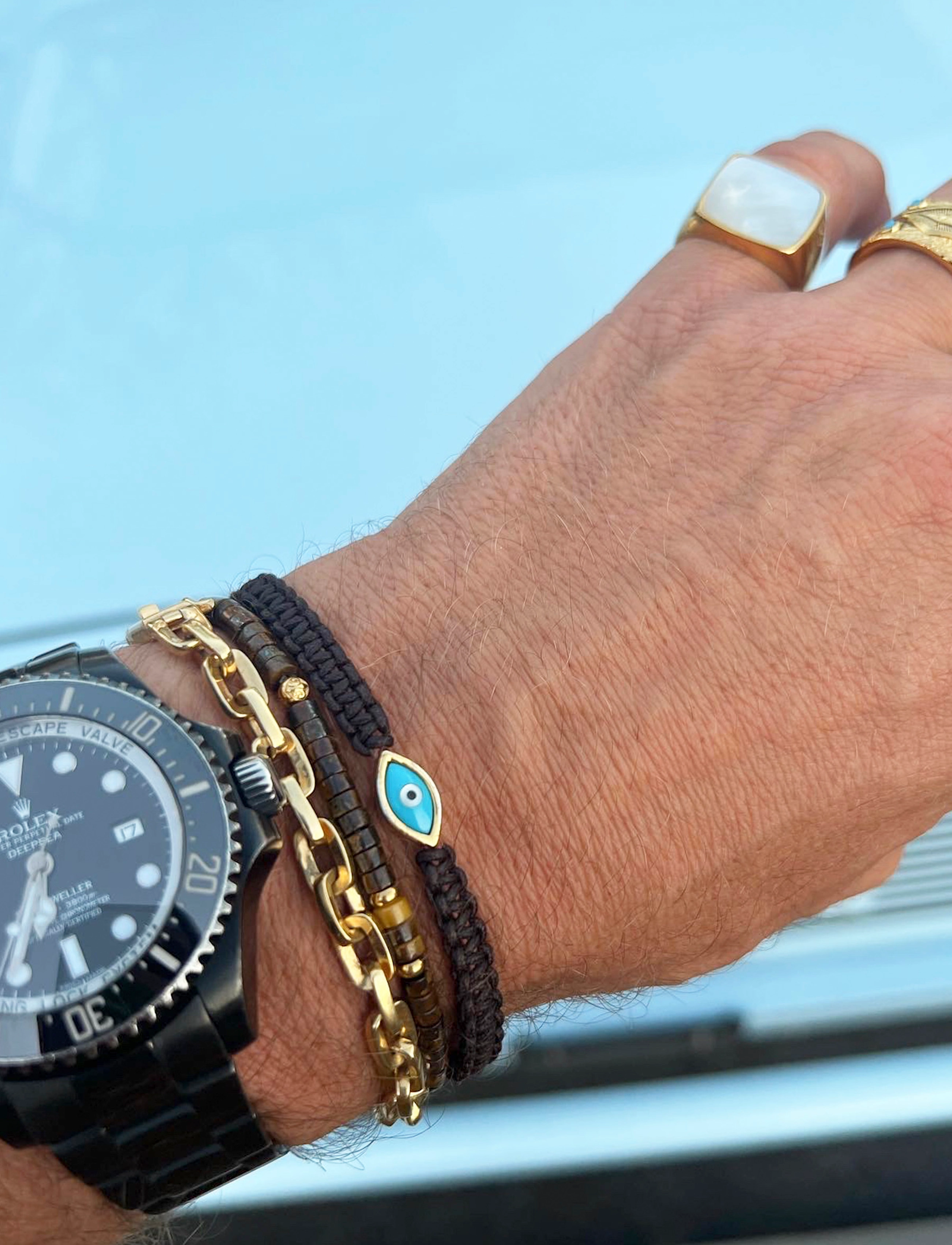 Nialaya Men's Black String Bracelet With Gold Evil Eye, M 17 cm, Jewellery, Schwarz - Bracelets, Männerswear