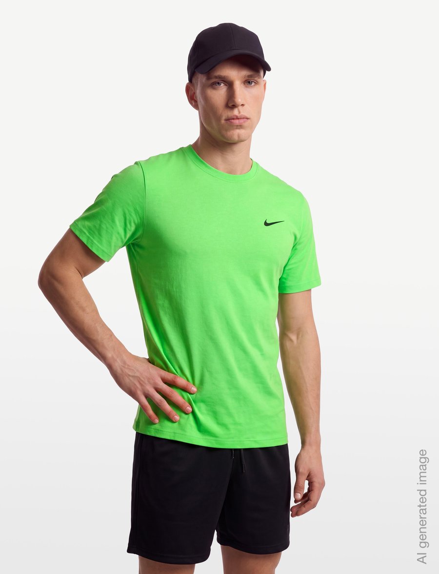 Nike - Nike Dri-Fit UV Hyverse - t-shirts - green strike/black - 3