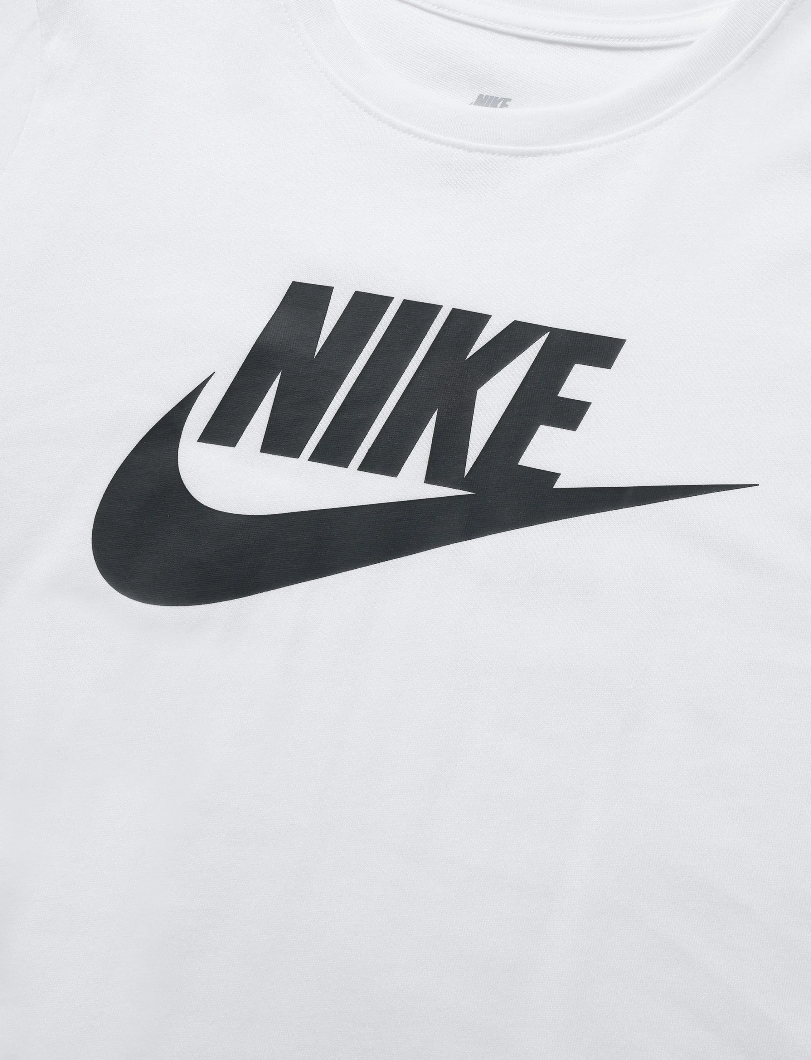 Nike - W NSW CLUB SS TEE ICN FTRA - t-shirts - white - 2