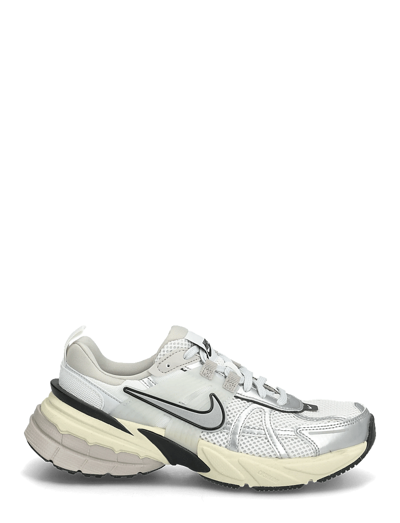 Nike - NIKE V2K Run - white/white/metallic silver - 1