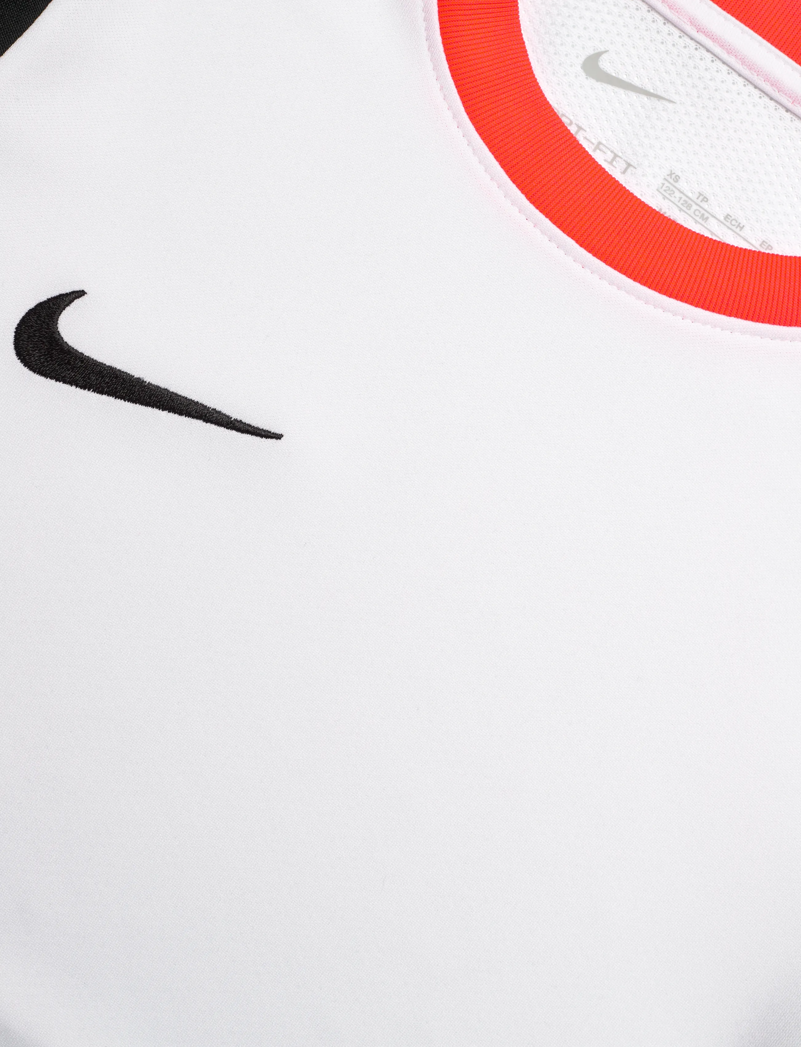Nike - Nike DRI-FIT Academic Pro 24 Short-Sleeved Top - sportstoppe - white/bright crimson/black/black - 2