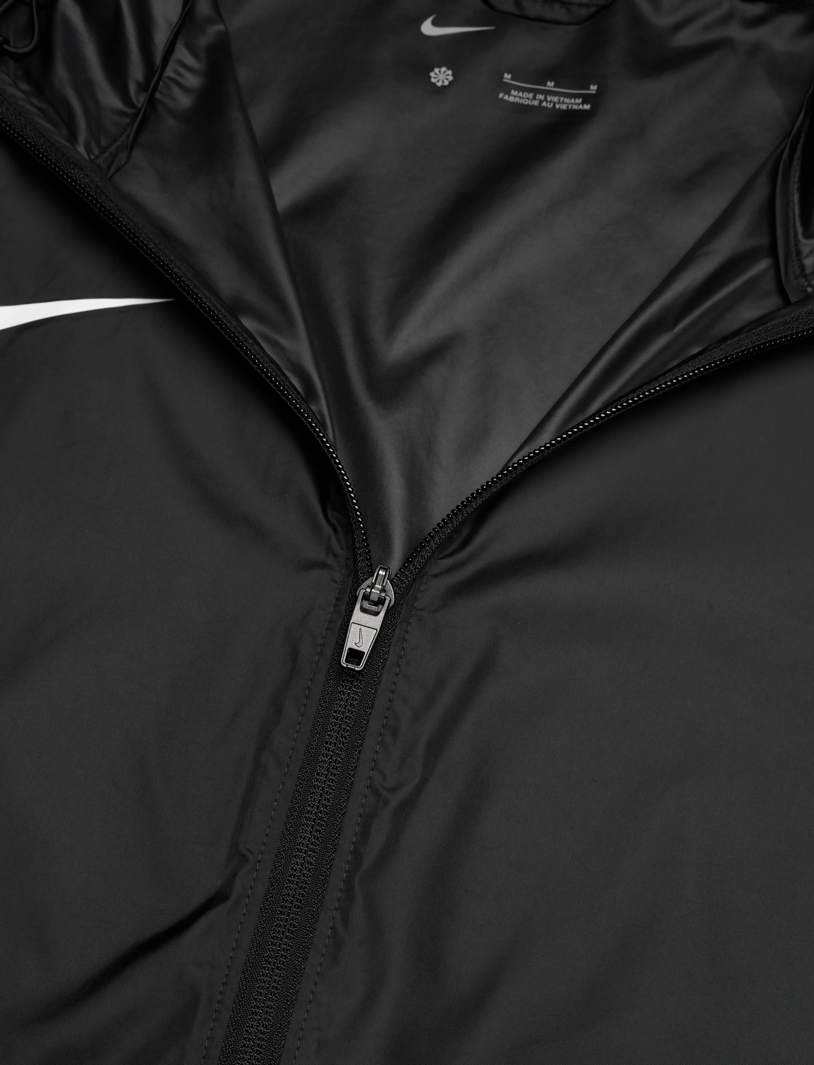 Nike - Nike Storm-FIT Academy Pro 24 Rainjacket - black/white - 2