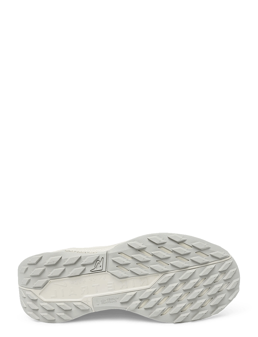 Nike - W PEGASUS TRAIL 5 GTX - løbesko - lt orewood brn/cream ii-safety - 4