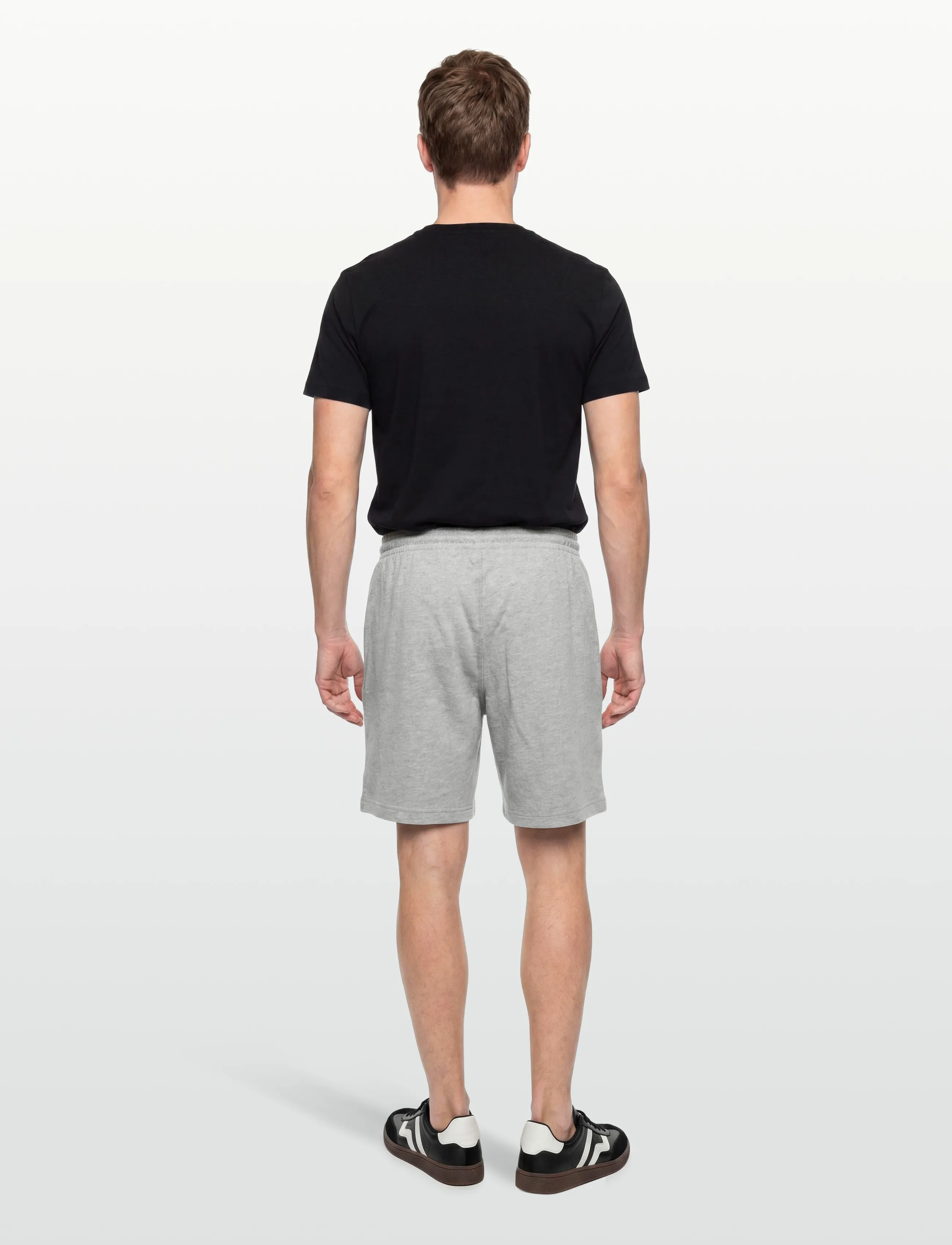Nike - NIKE CLUB SHORT - apakšējie krekli - dk grey heather/white - 4