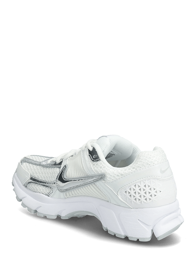 Nike - NIKE ZOOM VOMERO 5 - låga sneakers - white/metallic silver-summit white - 2