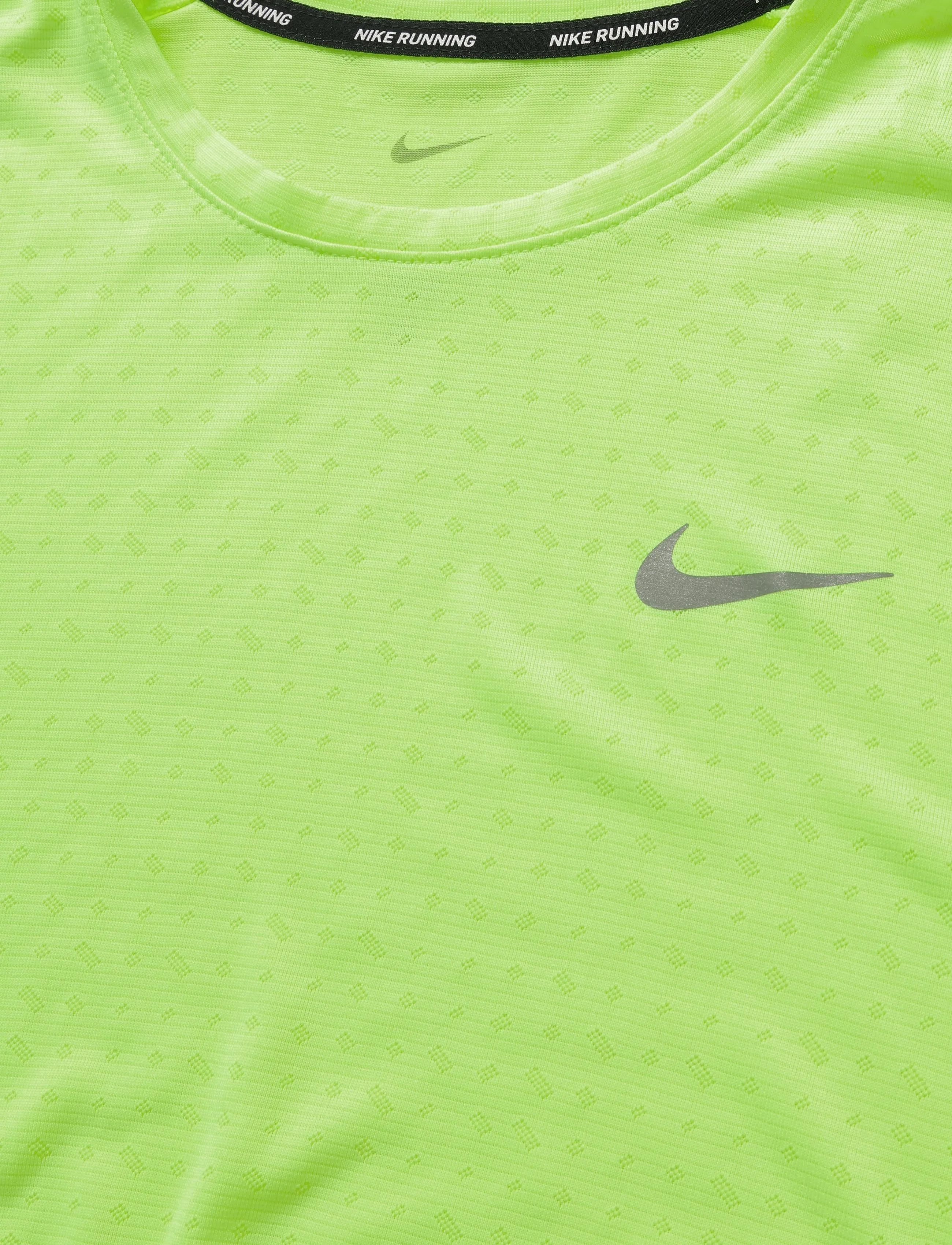 Nike - M NK DF BREATHE MILER SS TOP - volt ice/reflective silv - 2