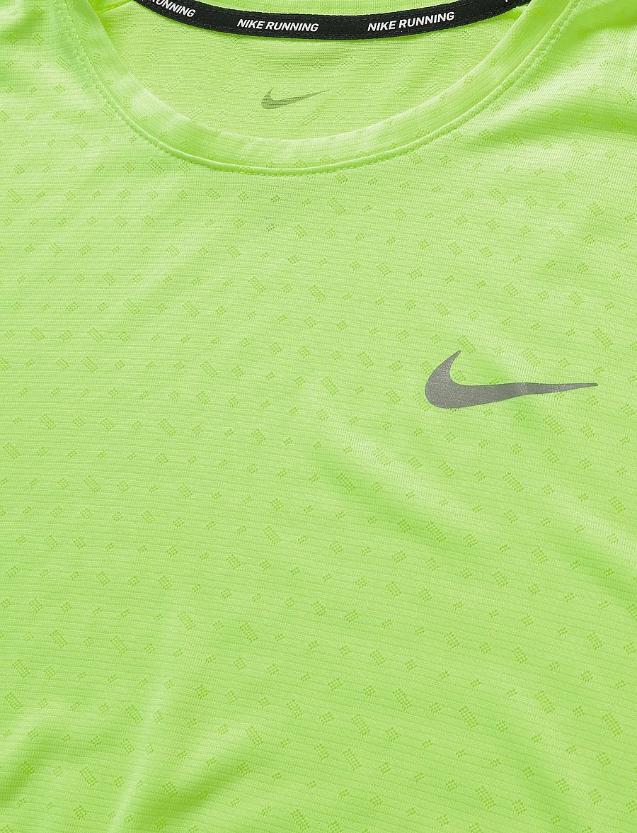 Nike - Nike Miler Breathe Top - tops & t-shirts - volt ice/reflective silv - 2