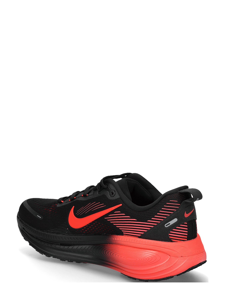 Nike - NIKE VOMERO 18 - laufschuhe - black/bright crimson-universit - 1