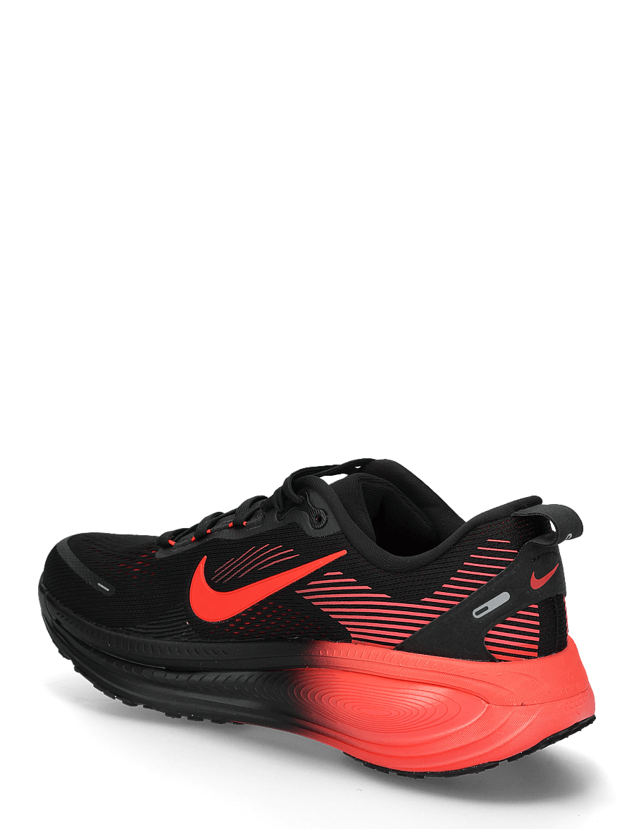 Nike - NIKE VOMERO 18 - laufschuhe - black/bright crimson-universit - 1