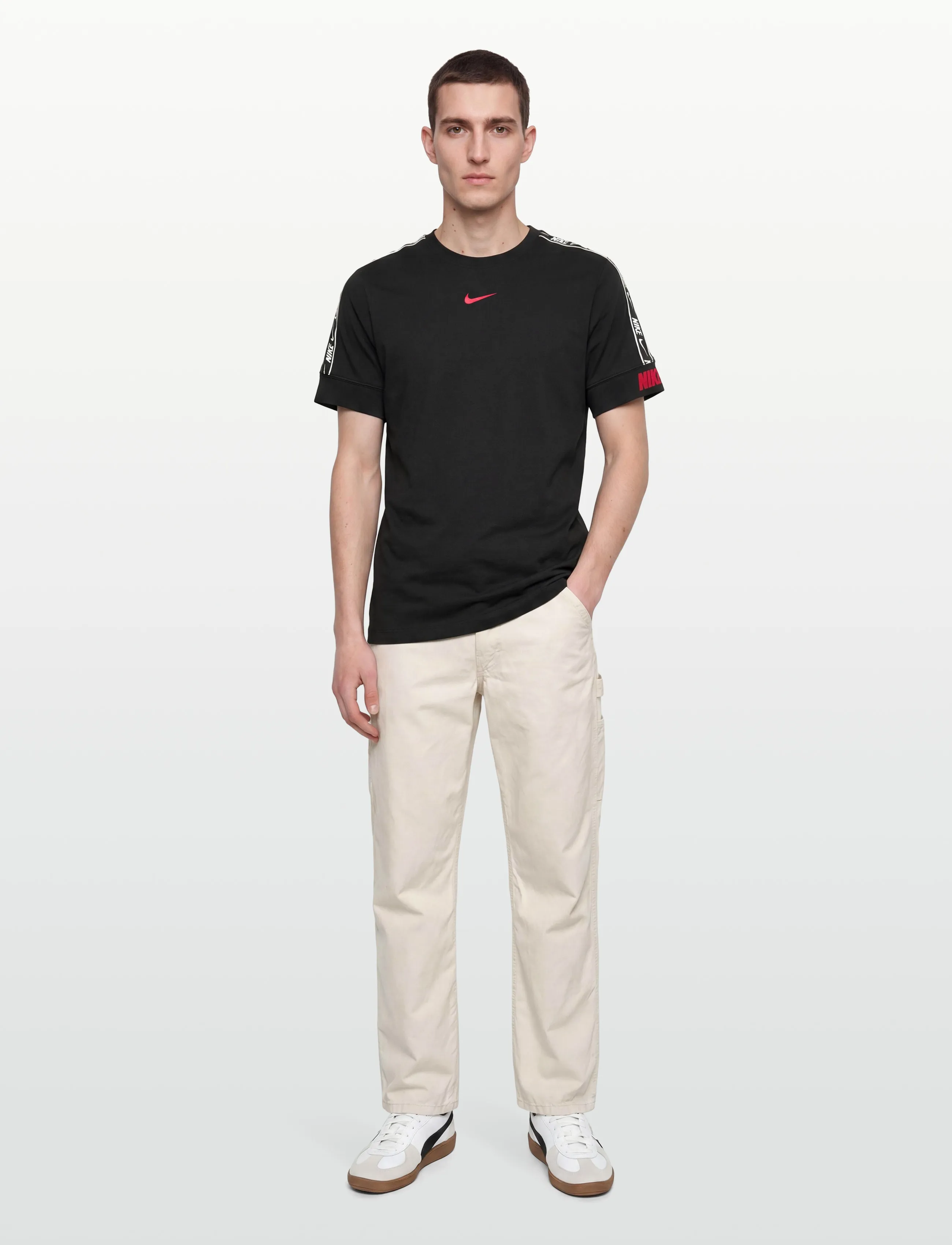 Nike M NSW SS REPEAT TEE - Tops & T-shirts - BLACK / black