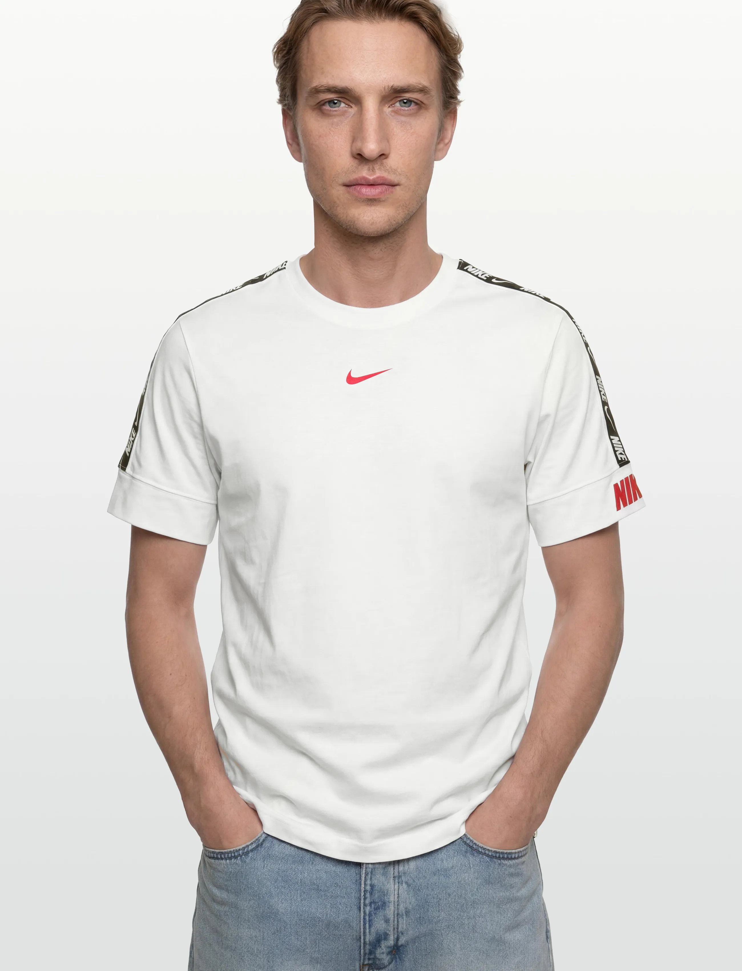Nike - Nike Sportswear REPEAT TEE - oberteile & t-shirts - white - 5