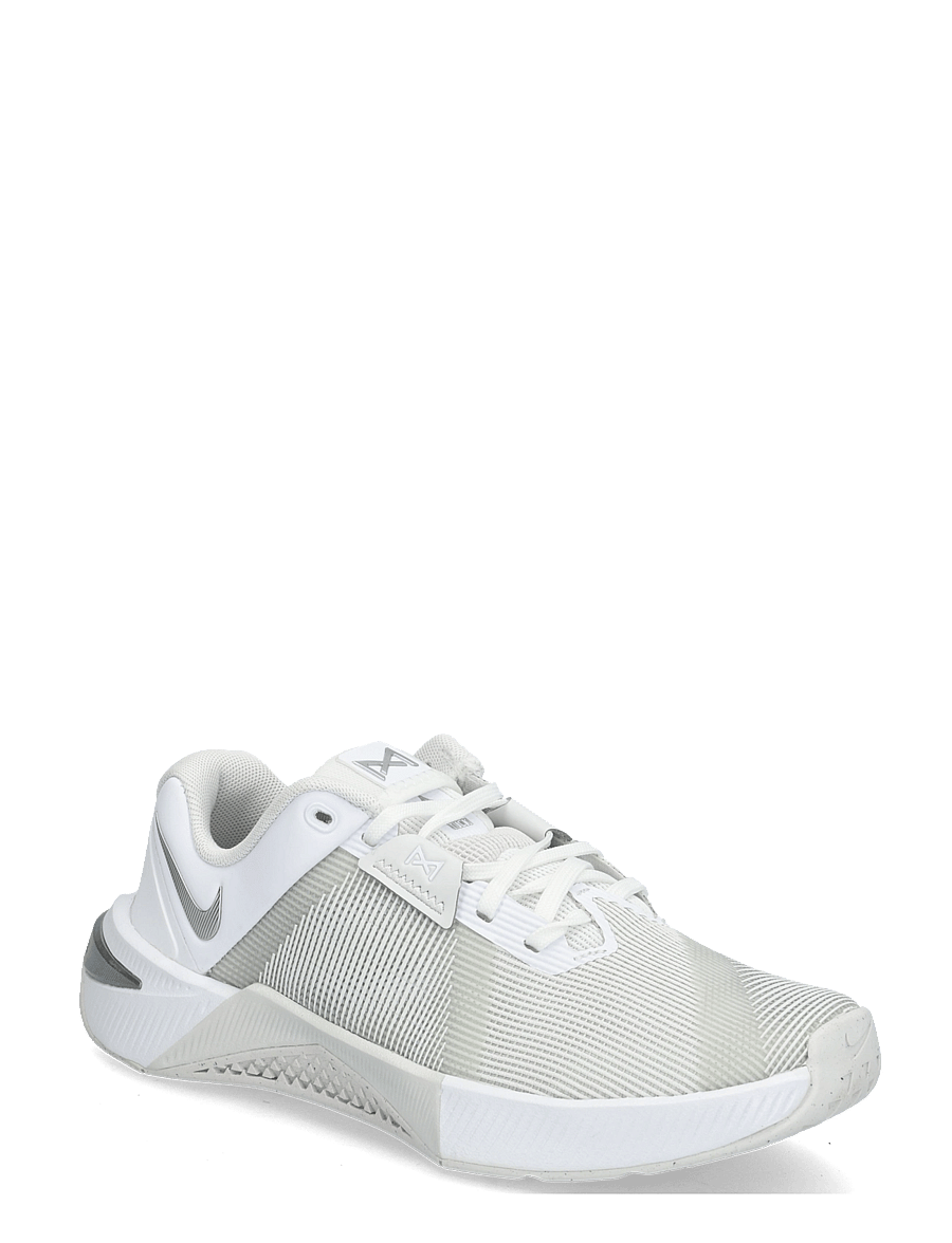 Nike - W NIKE METCON 10 - training shoes - white/metallic silver-platinum - 0