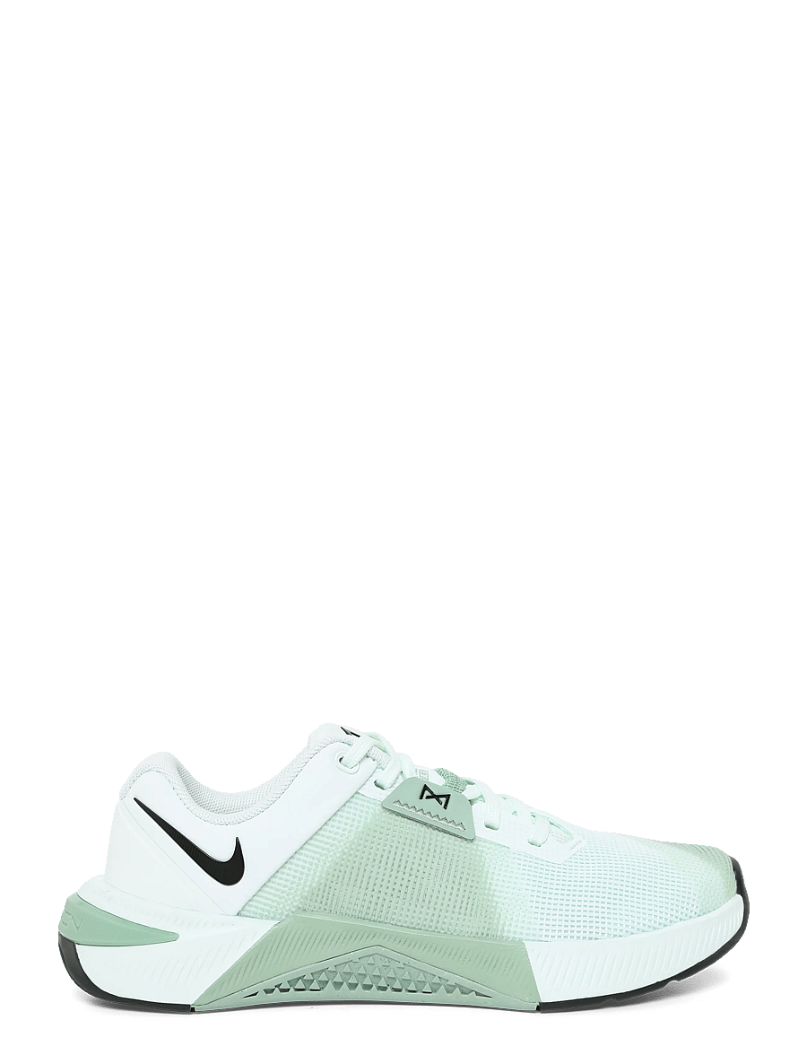 Nike - W NIKE METCON 10 - treeningjalatsid - barely green/black-steam-light - 2