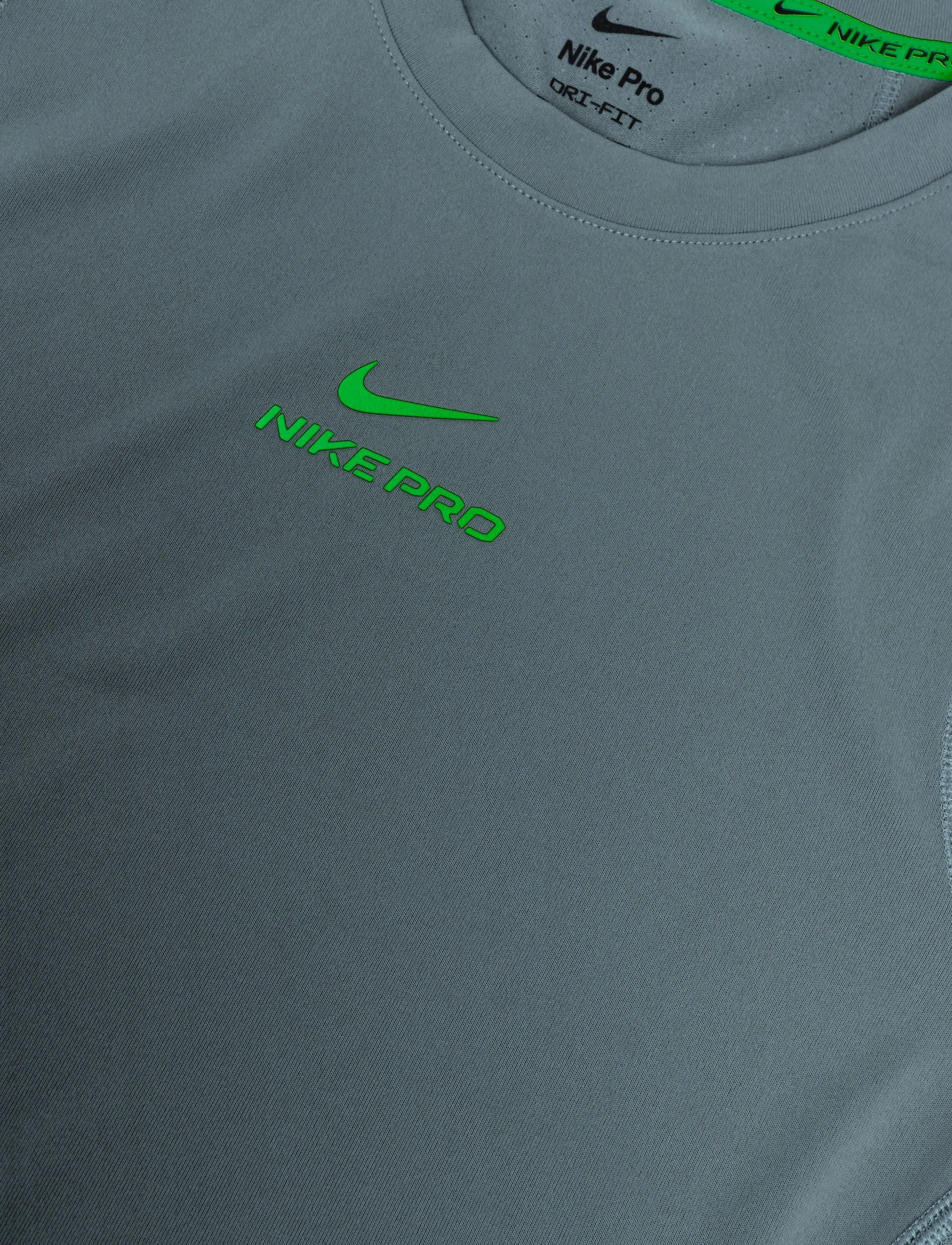 Nike - Nike Pro Training Top - oberteile & t-shirts - mineral slate/green strike - 2