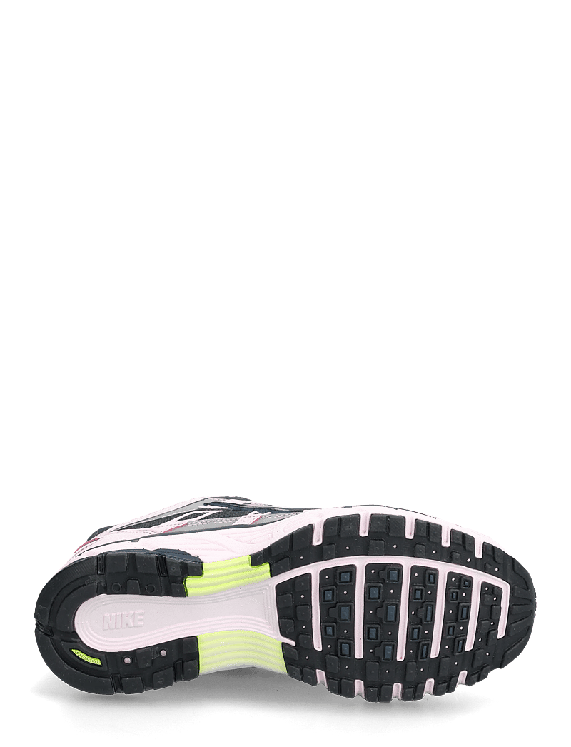 Nike - NIKE P-6000 - lave sneakers - pink foam/anthracite-armory navy - 4
