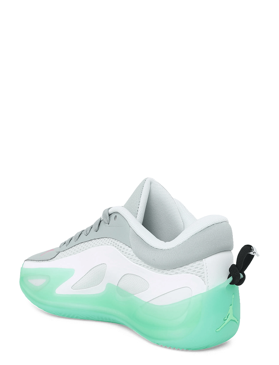 Nike - WMNS JORDAN HEIR SERIES 2 - white/light pumice-metallic si - 1