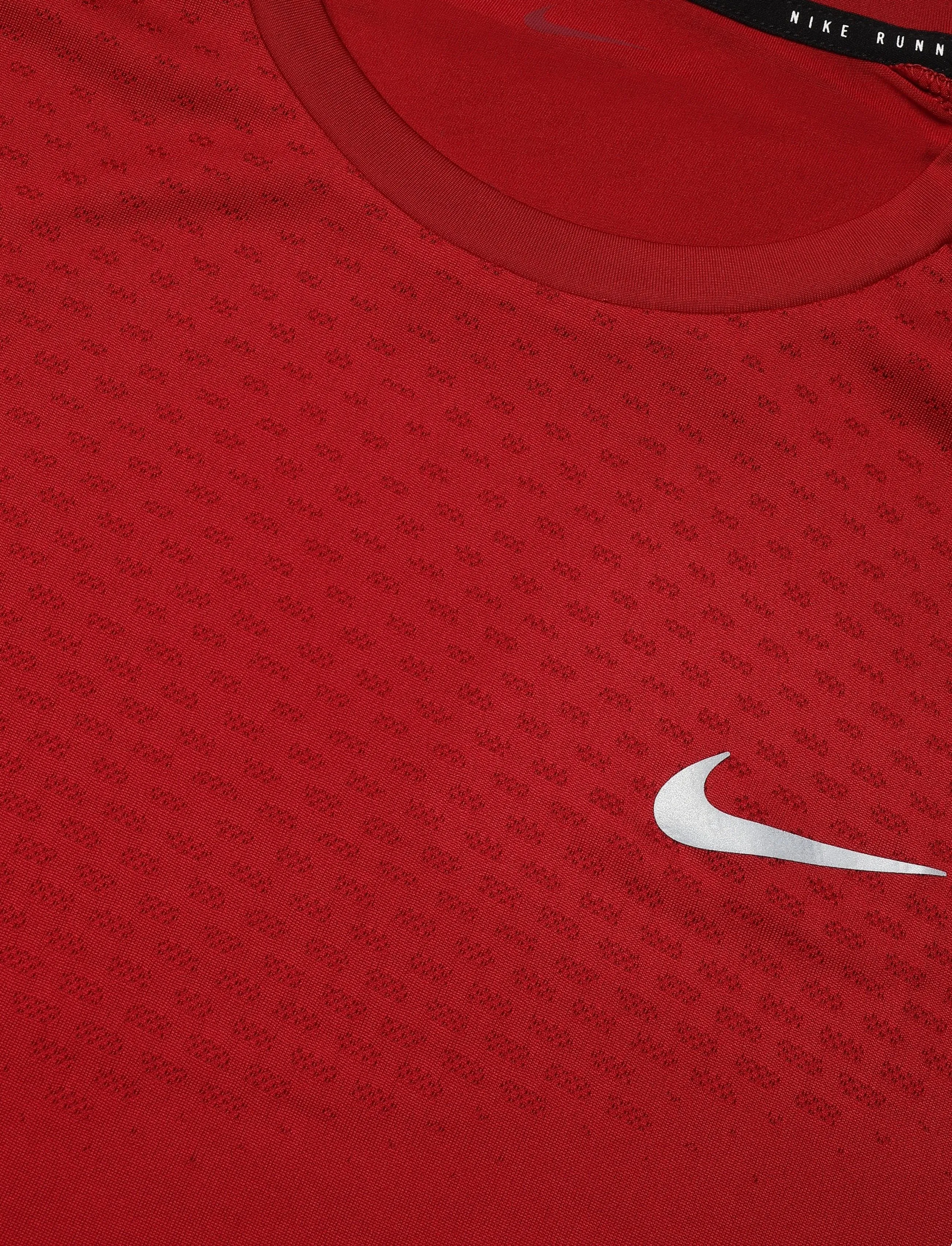 Nike - Nike Stride Dri-Fit ADV Top - t-shirts - tough red/reflective silv - 2