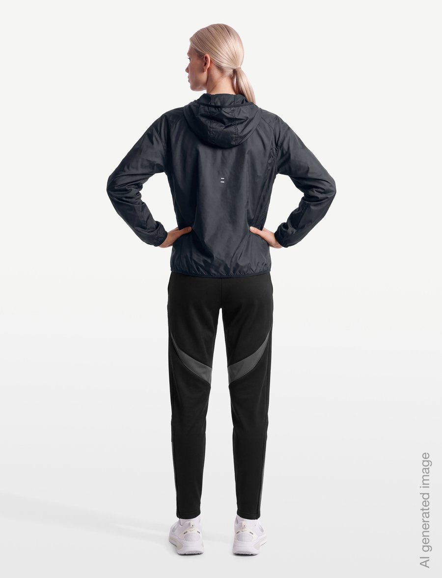 Nike - W NK TEMPO REPEL JKT - trainingsjacken - black/reflective silv - 4