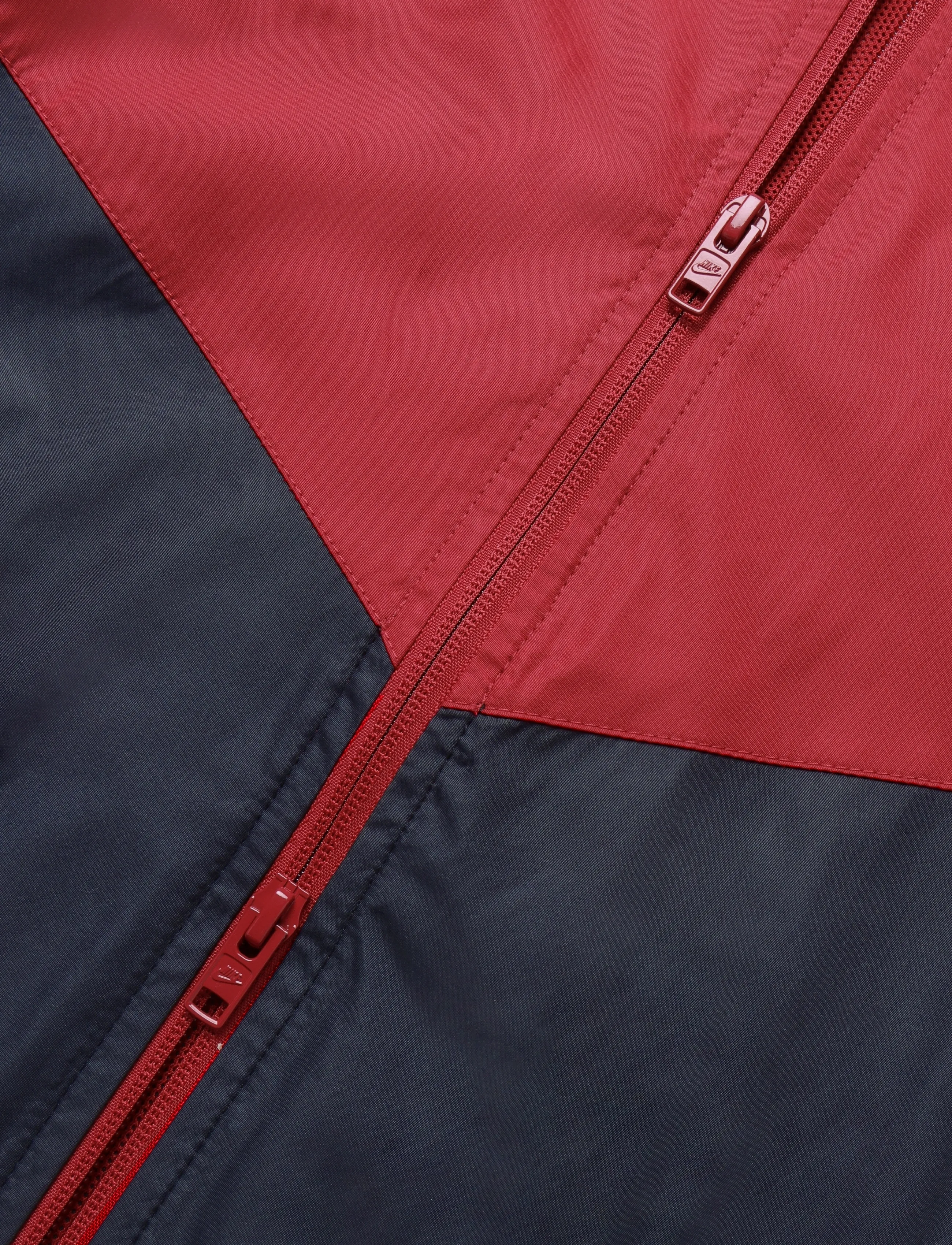 Nike - Nike Wind Resistant Jacket 26 - casual jackets - tough red/black/black - 3