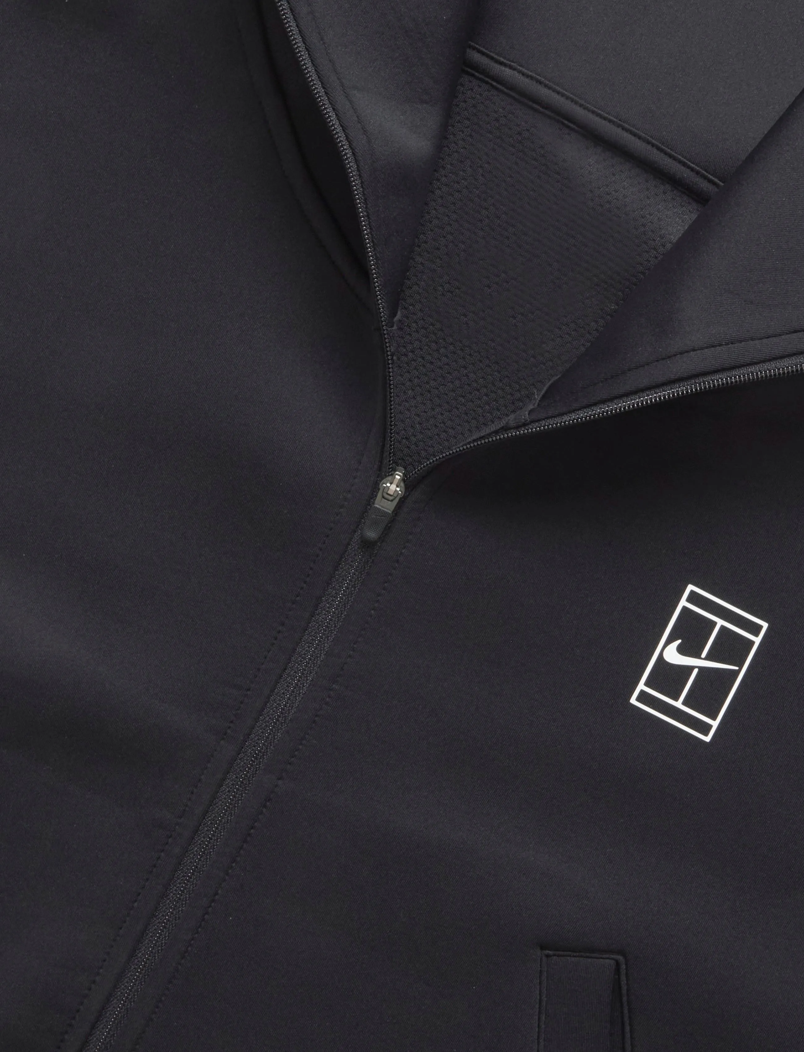 Nike - W NKCT DF ADVTG JKT FZ - spordijakid - black/white - 2