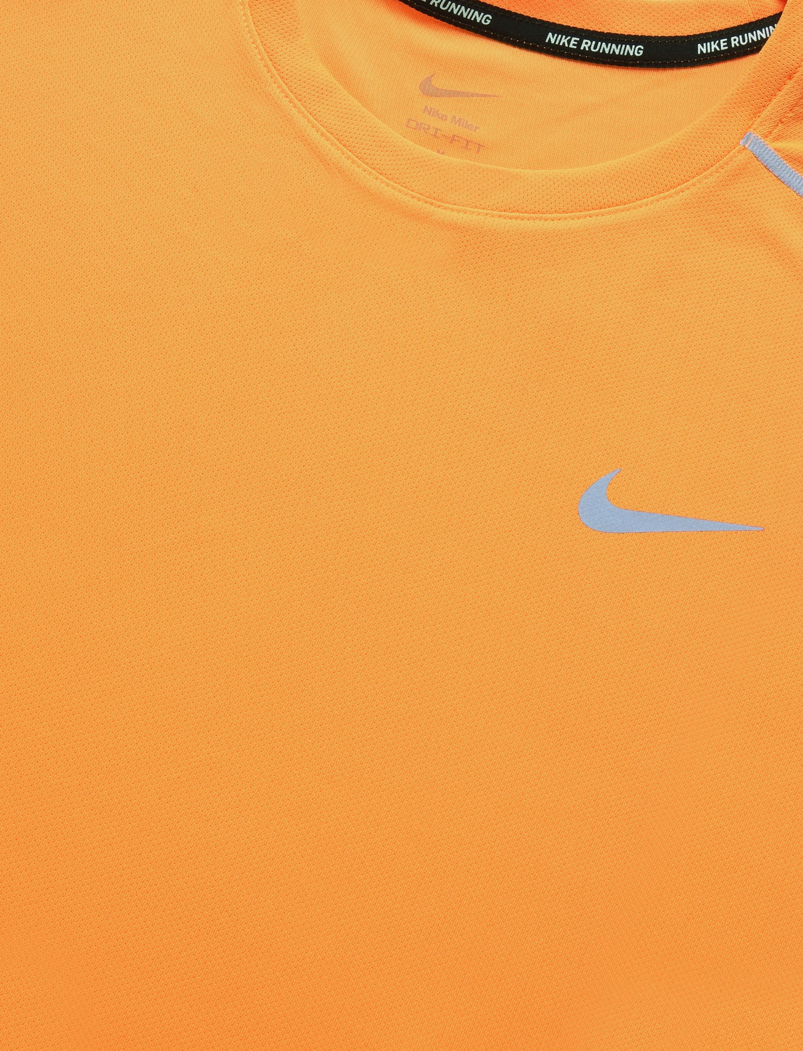 Nike - M NK DF UV MILER SS - t-shirts - total orange/reflective silv - 2