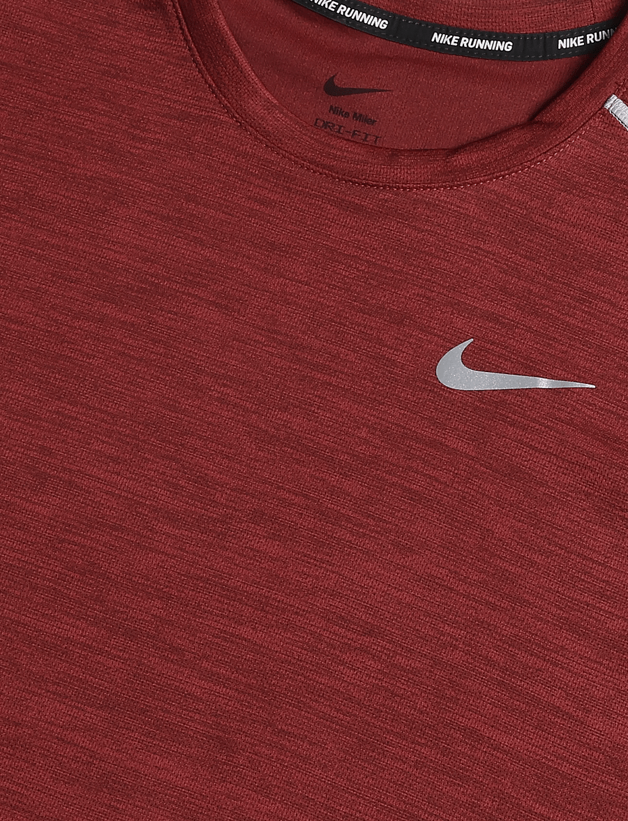 Nike - M NK DF UV MILER SS - t-shirts - tough red/mystic dates/reflect - 2