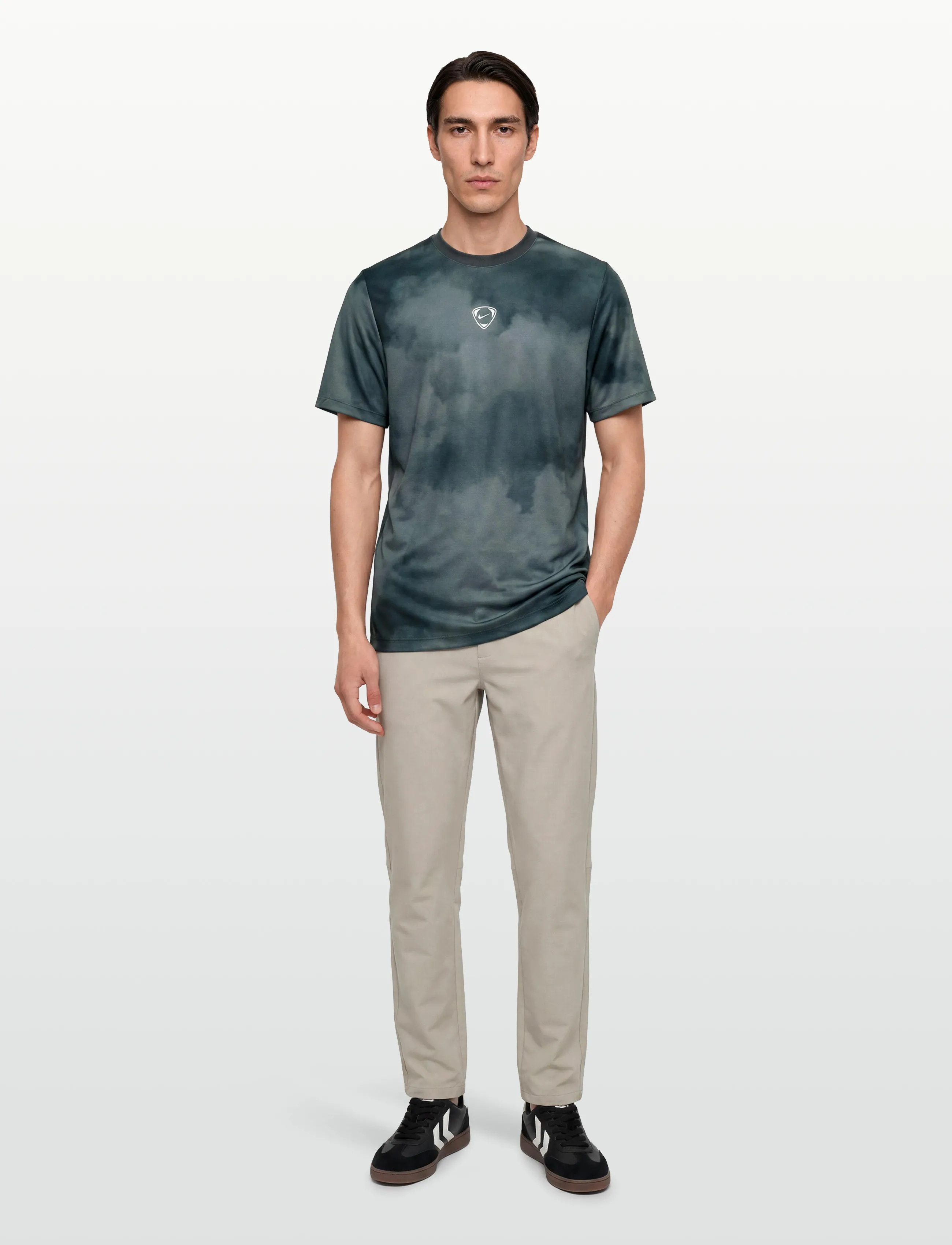 Nike NIKE DRI-FIT ACADEMIC+ TOP - Kurzärmelige T-Shirts - BLACK/SMOKE GREY/WHITE / grey