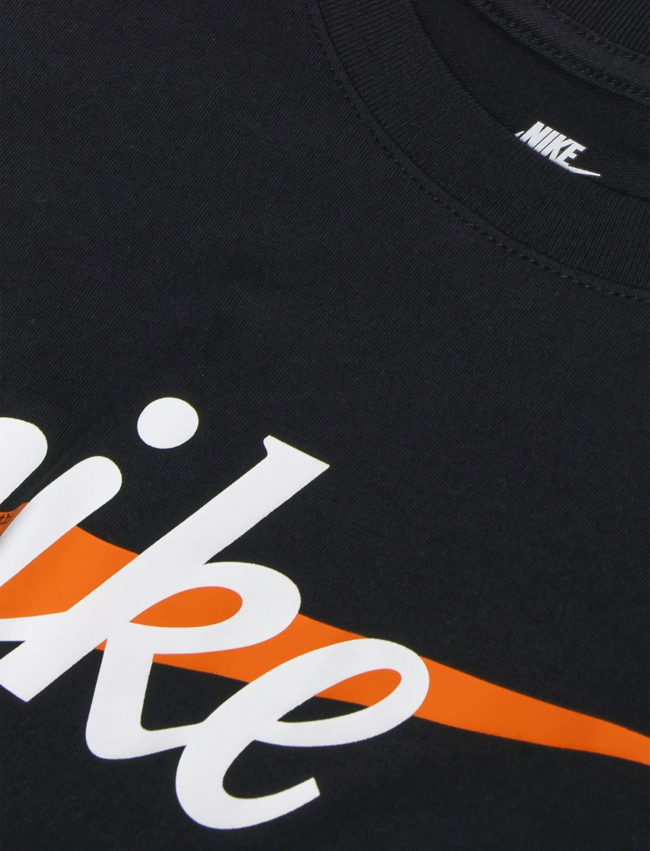 Nike - M NSW TEE STD CLUB CNCT BRND - t-shirts - black - 2