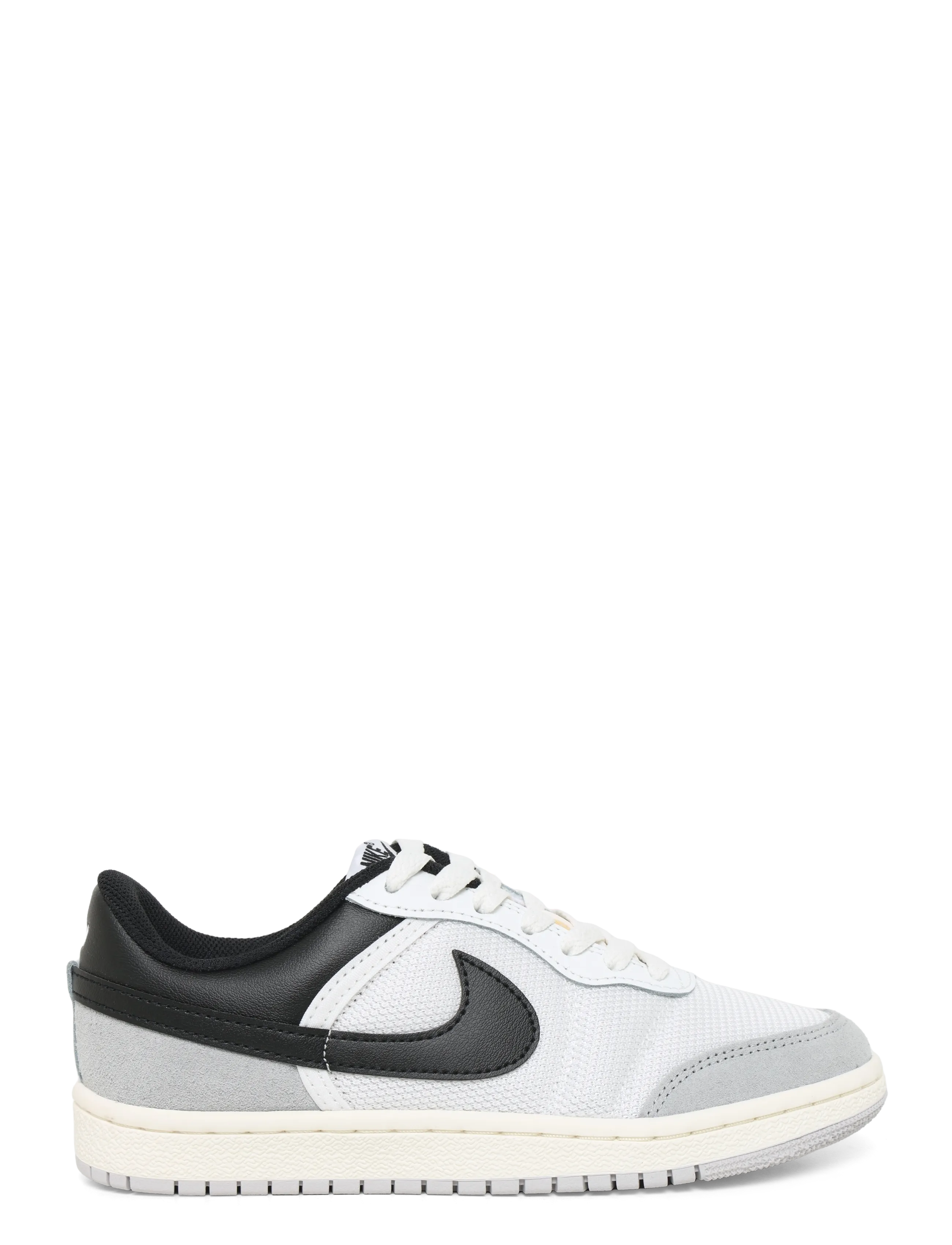 Nike - WMNS AIR JORDAN SKYLINE LOW - tennised - summit white/black-lt smoke gr - 2