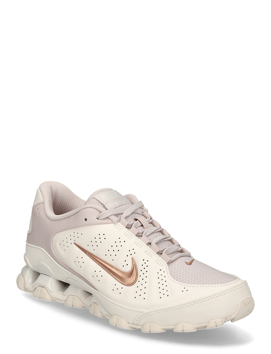 Nike - W NIKE REAX 8 NSW SL - niedrige sneakers - chalk/mtlc red bronze-silt red - 0