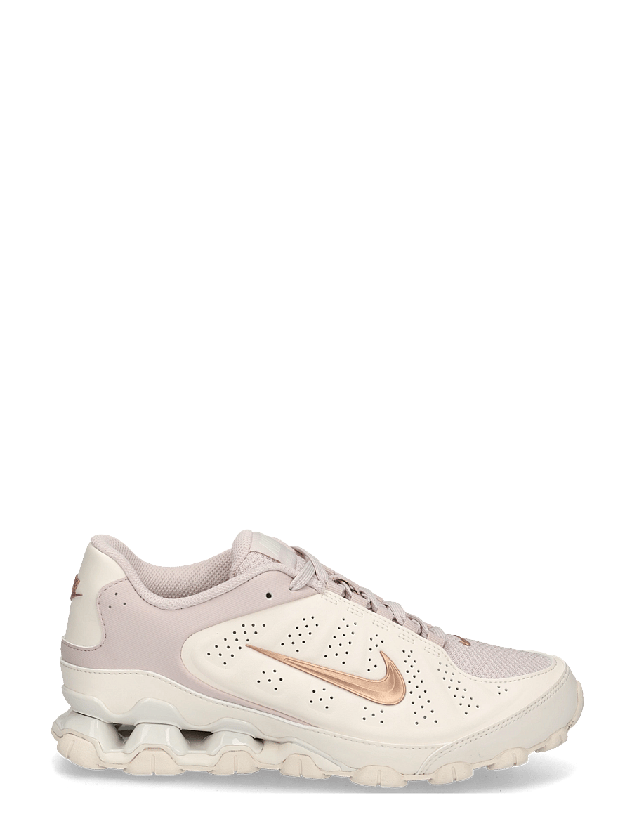 Nike - W NIKE REAX 8 NSW SL - lave sneakers - chalk/mtlc red bronze-silt red - 2