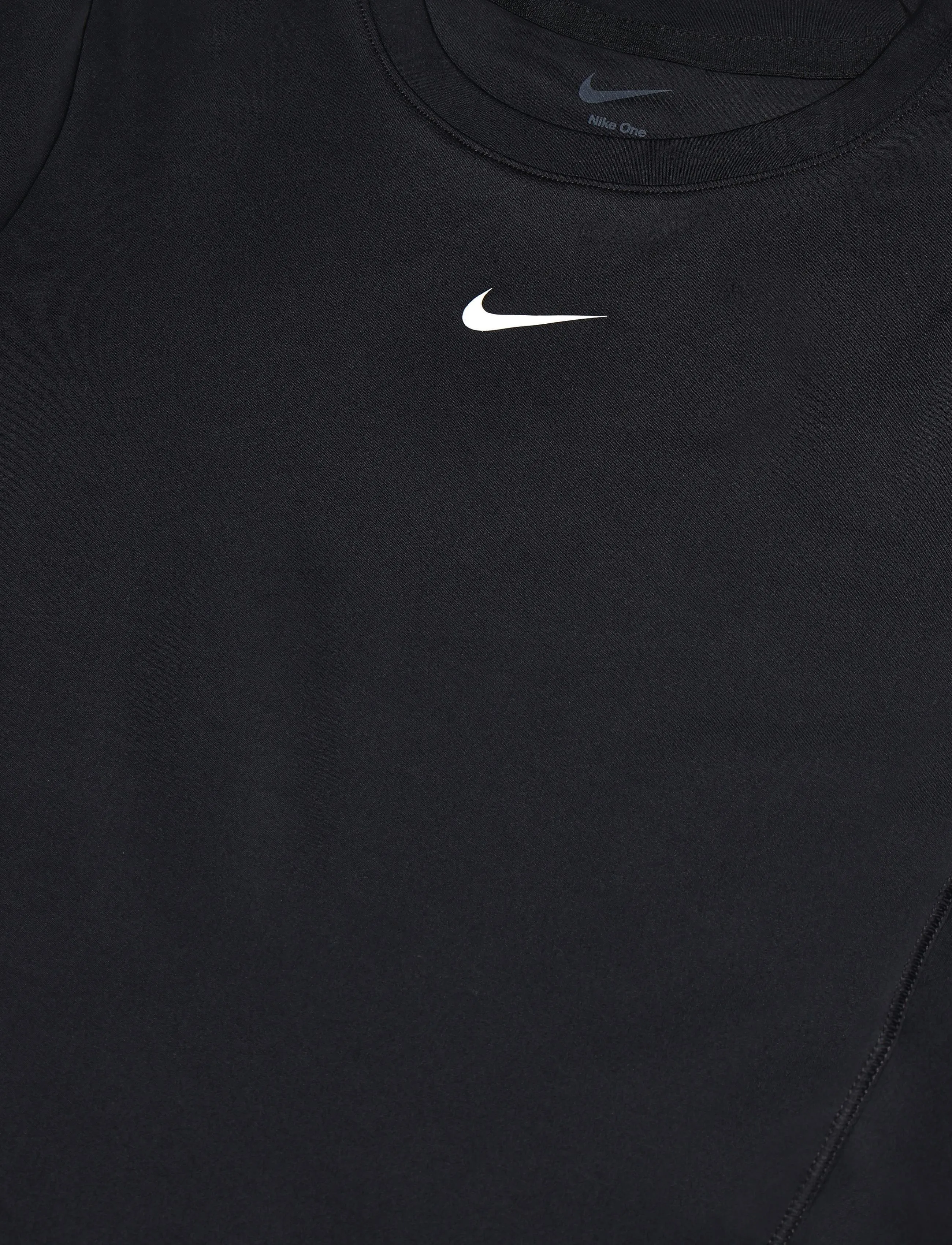 Nike - W NK ONE FITTED SS TOP - black/white - 2