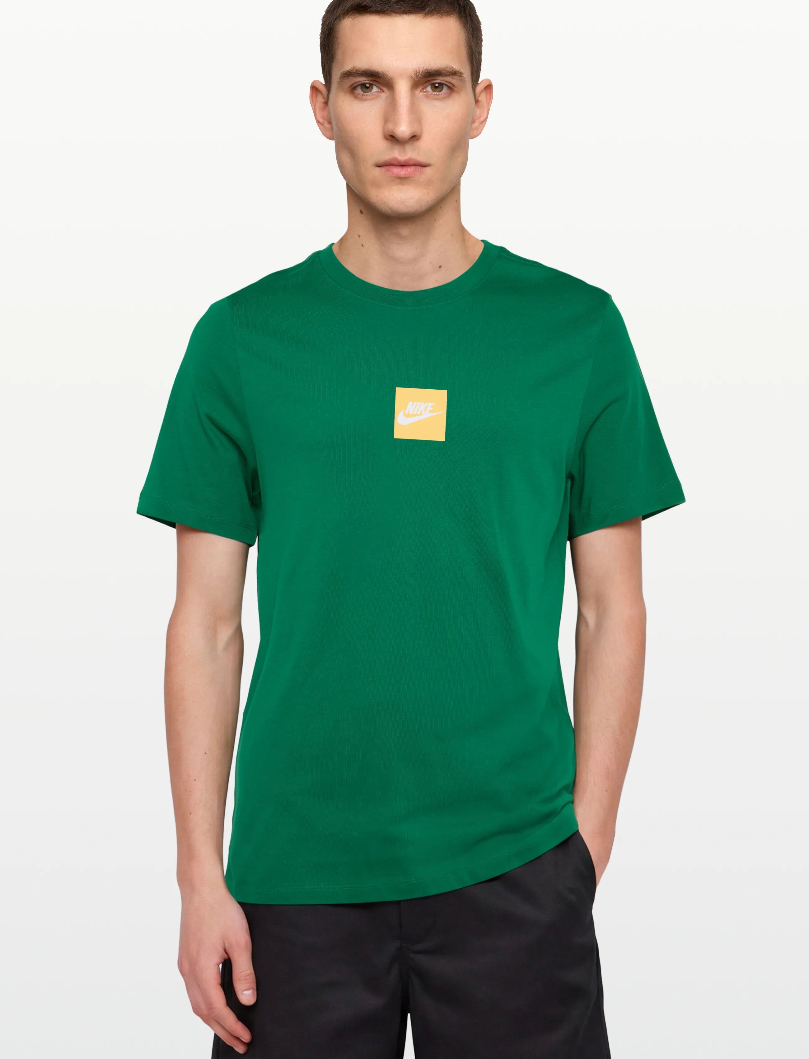 Nike - NIKE SPORTSWEAR JUST DO IT TEE - alussärgid ja t-särgid - malachite - 4