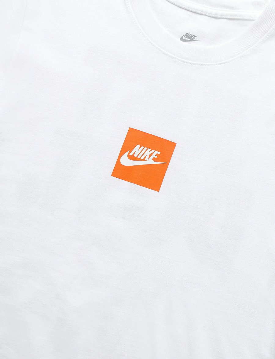 Nike - NIKE SPORTSWEAR JUST DO IT TEE - oberteile & t-shirts - white - 2