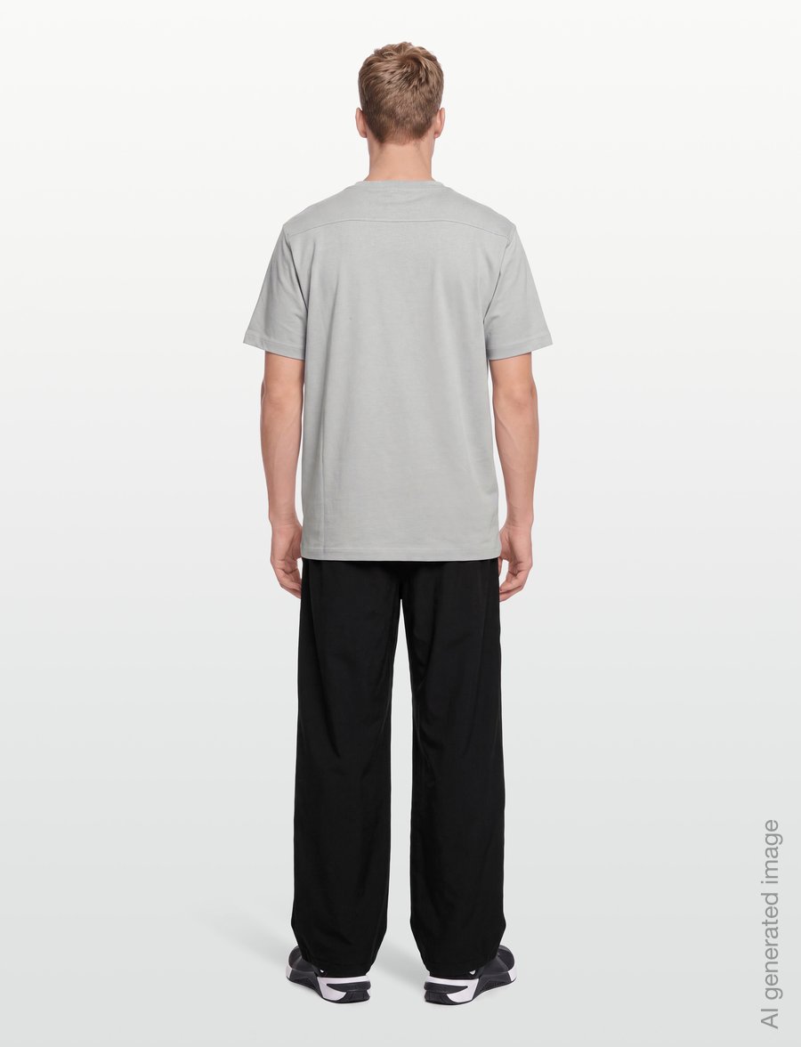 Nike - Nike Club Varsity Short Sleeved Lifestyle - palaidinės ir marškinėliai - lt smoke grey/white - 4