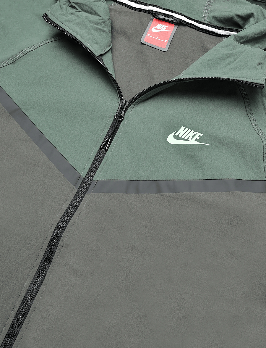 Nike - Nike Dri-Fit Tech Woven Full-Zip Jacket - freizeitjacken - newsprint/camo green/illusion - 2