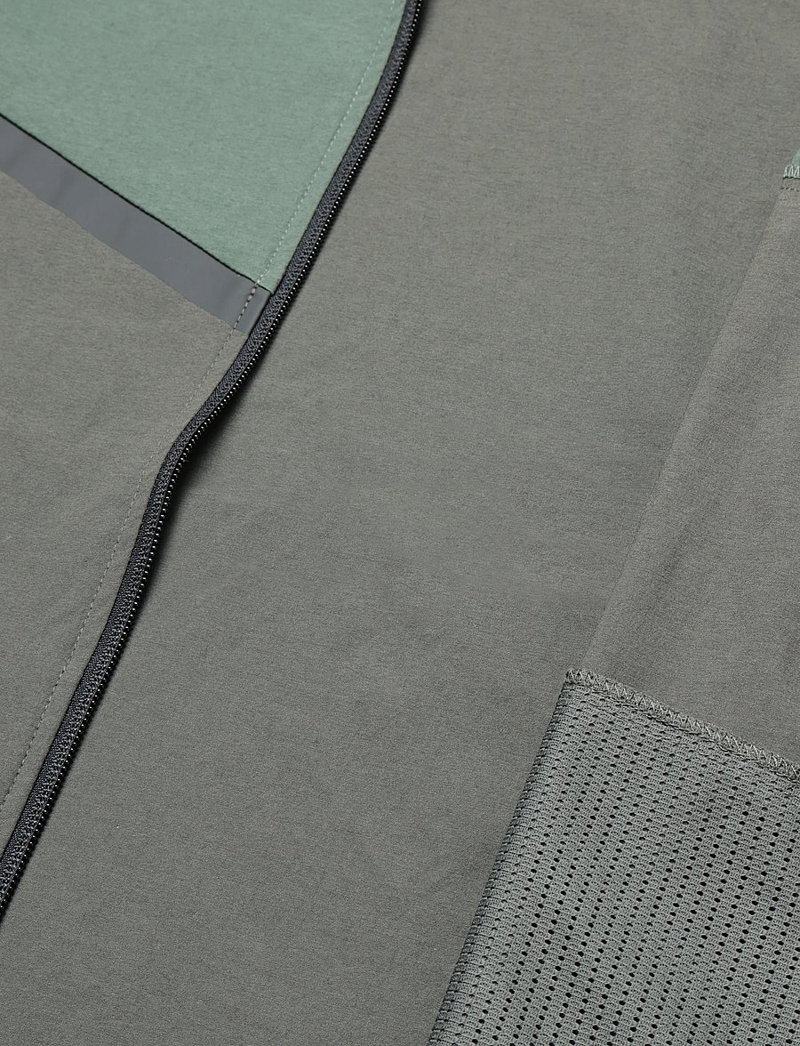 Nike - Nike Dri-Fit Tech Woven Full-Zip Jacket - freizeitjacken - newsprint/camo green/illusion - 4