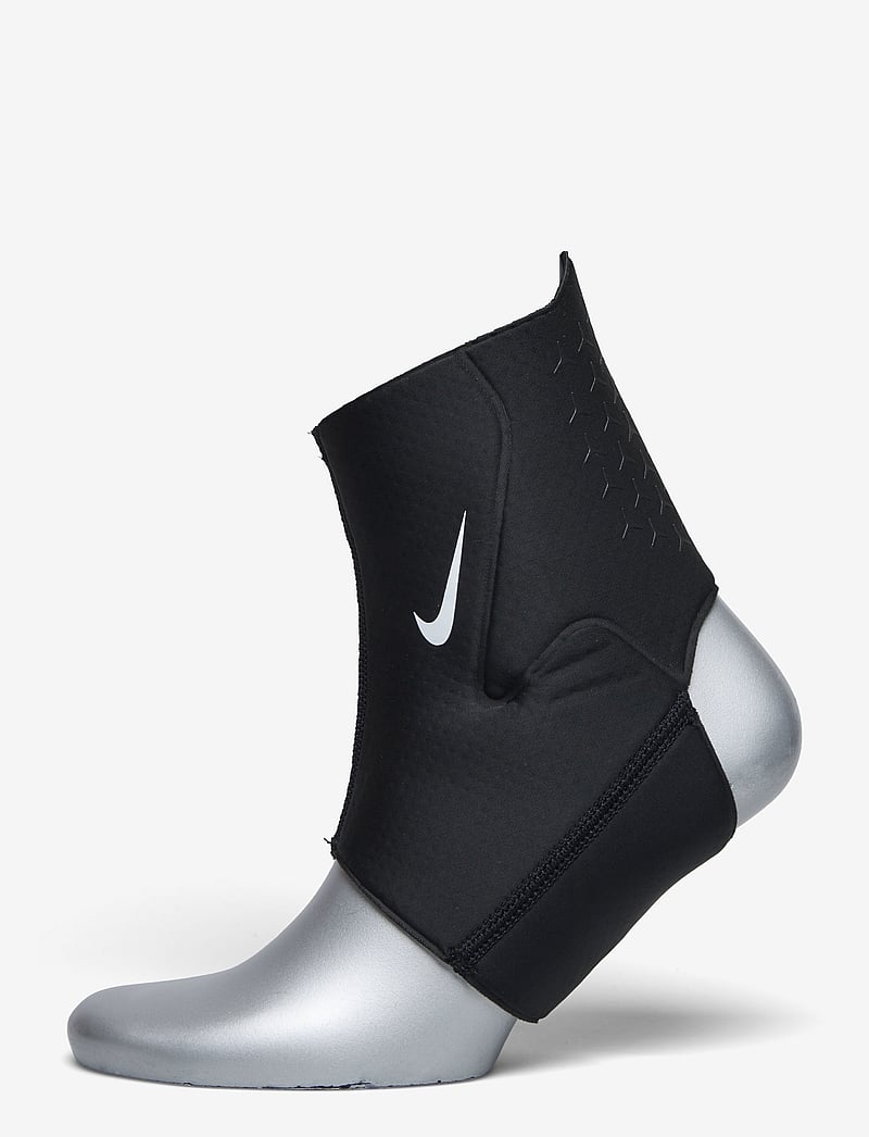NIKE Equipment - NIKE PRO ANKLE SLEEVE 3.0 - hüppeliigesetugi - black/white - 1