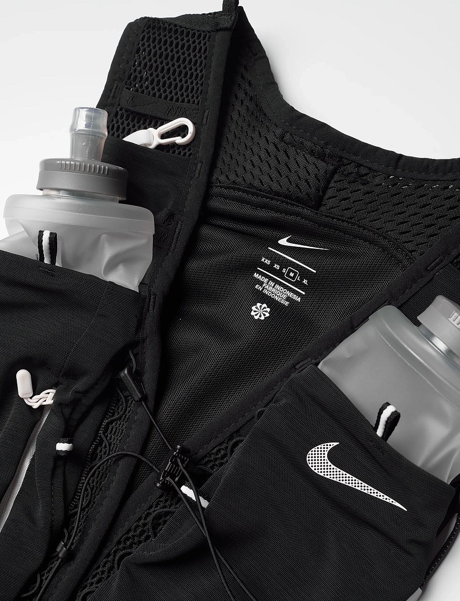 NIKE Equipment - NIKE RUN VEST 5L - løbeudstyr - black/sail/sail - 2