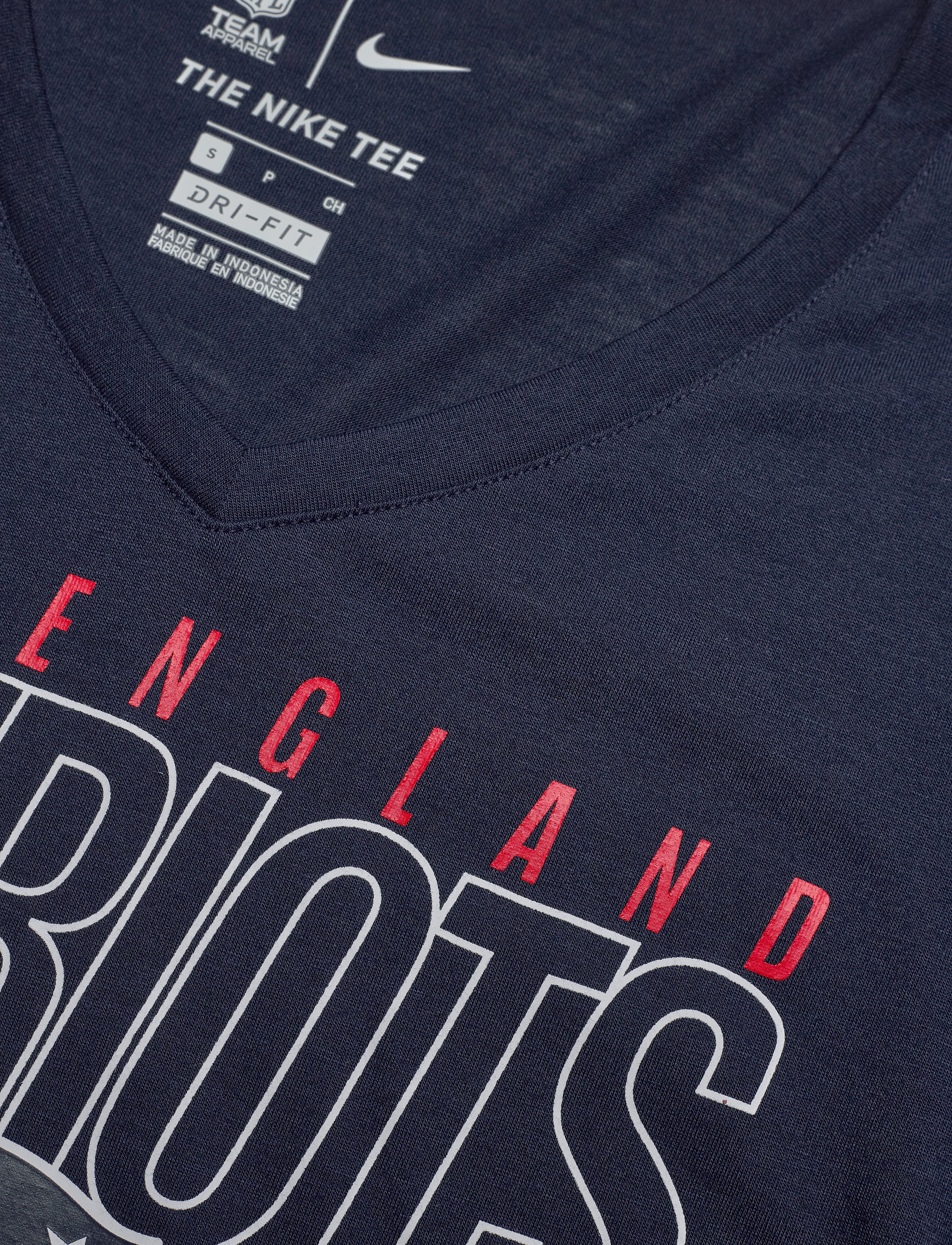 NIKE Fan Gear - New England Patriots Nike Mascot Outline Fashion Tri-Blend - college navy / white / university red - 2