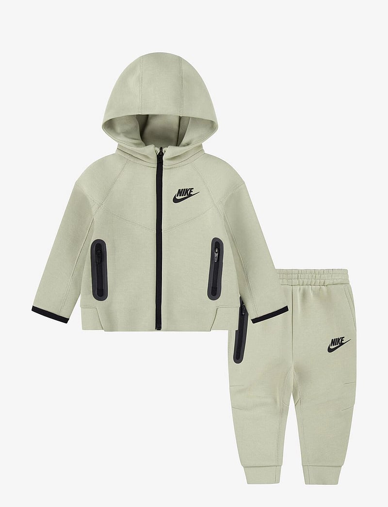 Nike Vl-tech Fleece Set – sweatsuit – shop at Booztlet