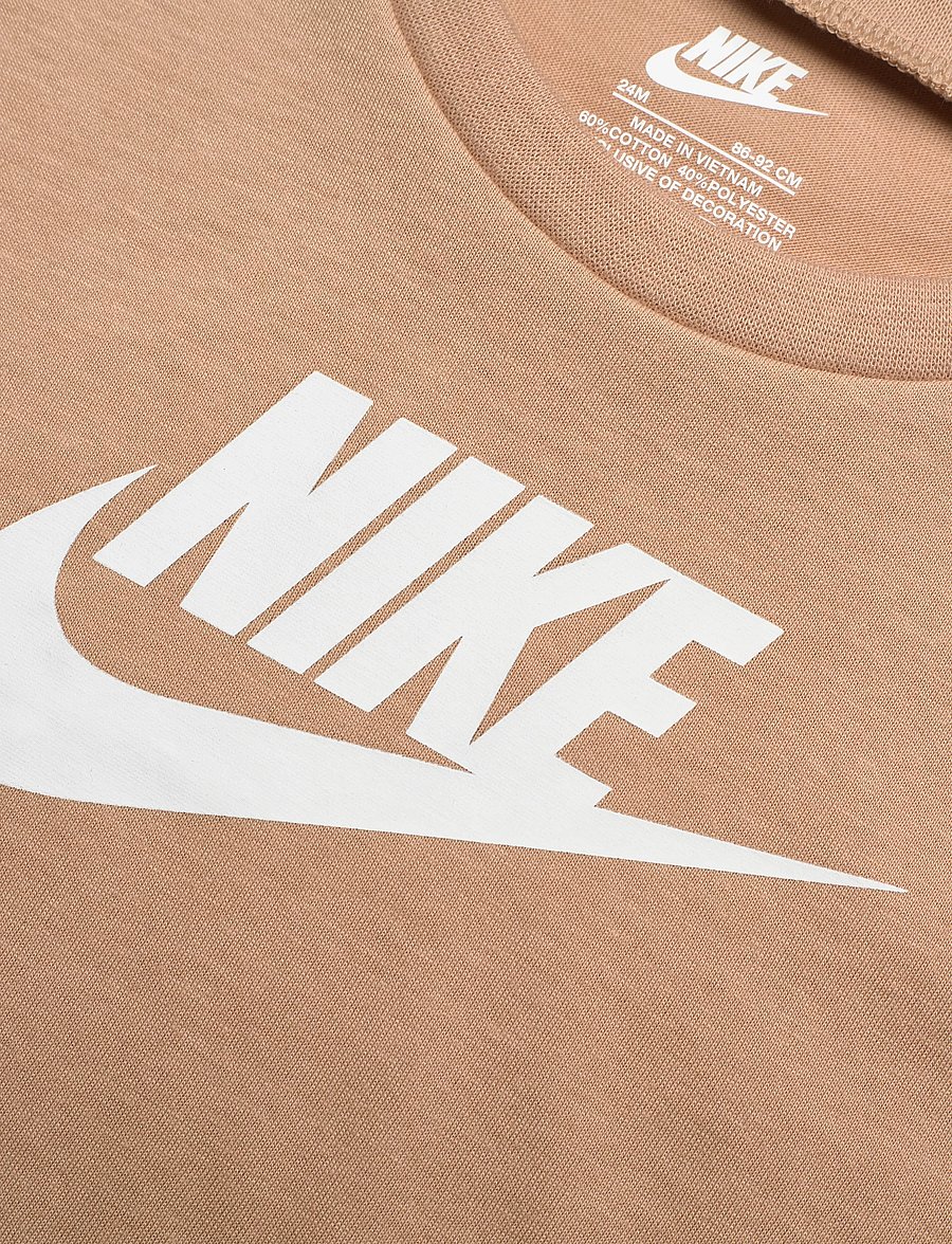 Nike - NIKE CLUB TEE & SHORT SET - 2-teilige sets - beige - 2