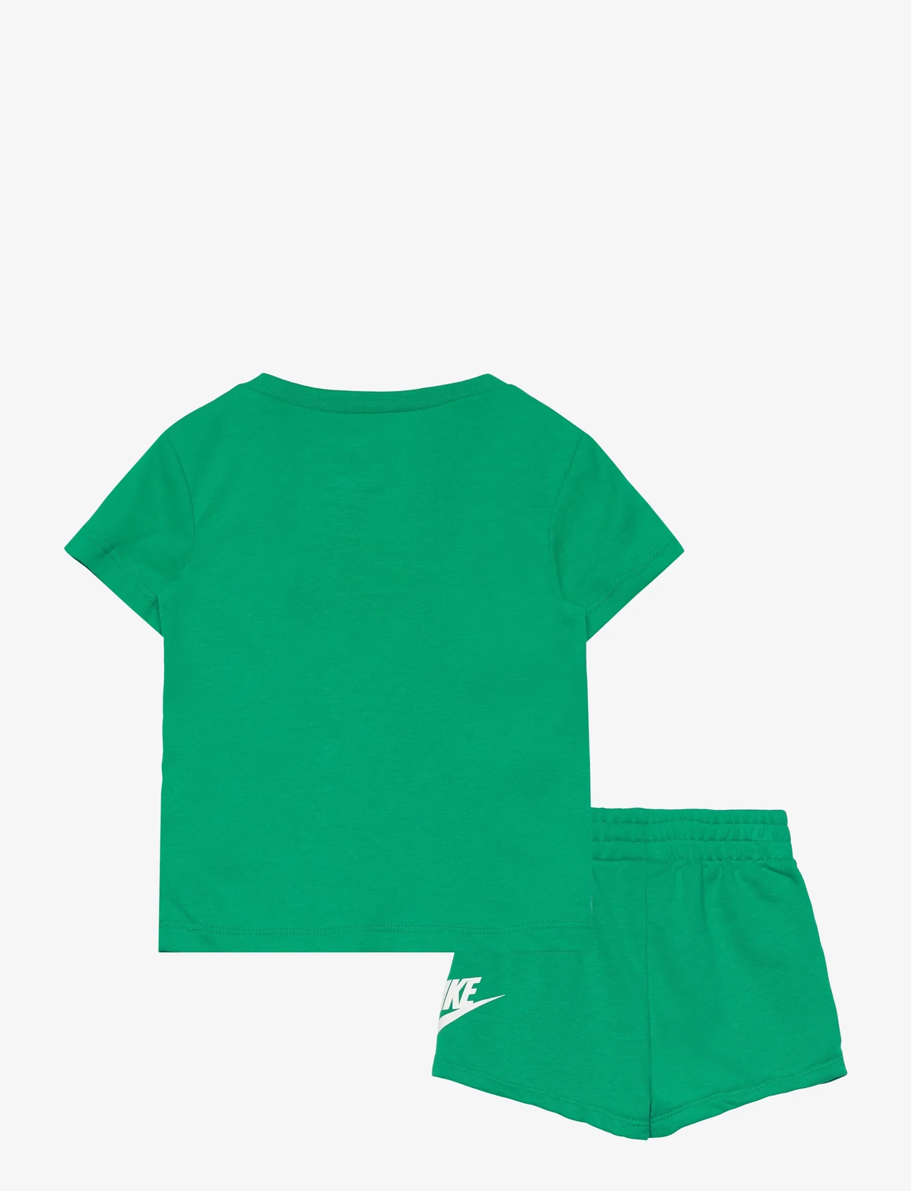 Nike - NKN CLUB TEE AND SHORT SET / NKN CLUB TEE AND SHORT SET - lowest prices - stadium green - 1
