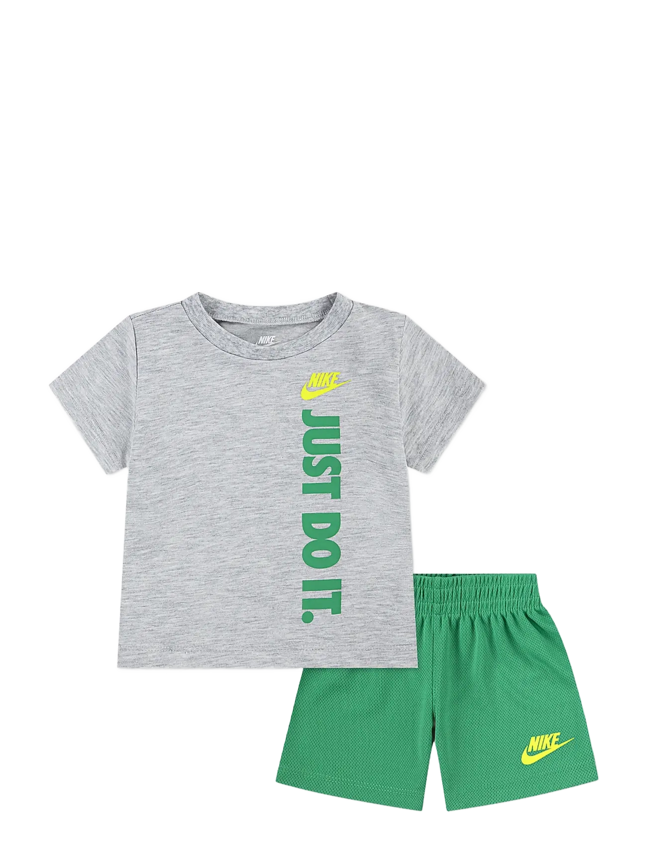 Nike Nike Sportswear Short Set - Sæt med kortærmet T-shirt - STADIUM GREEN / green