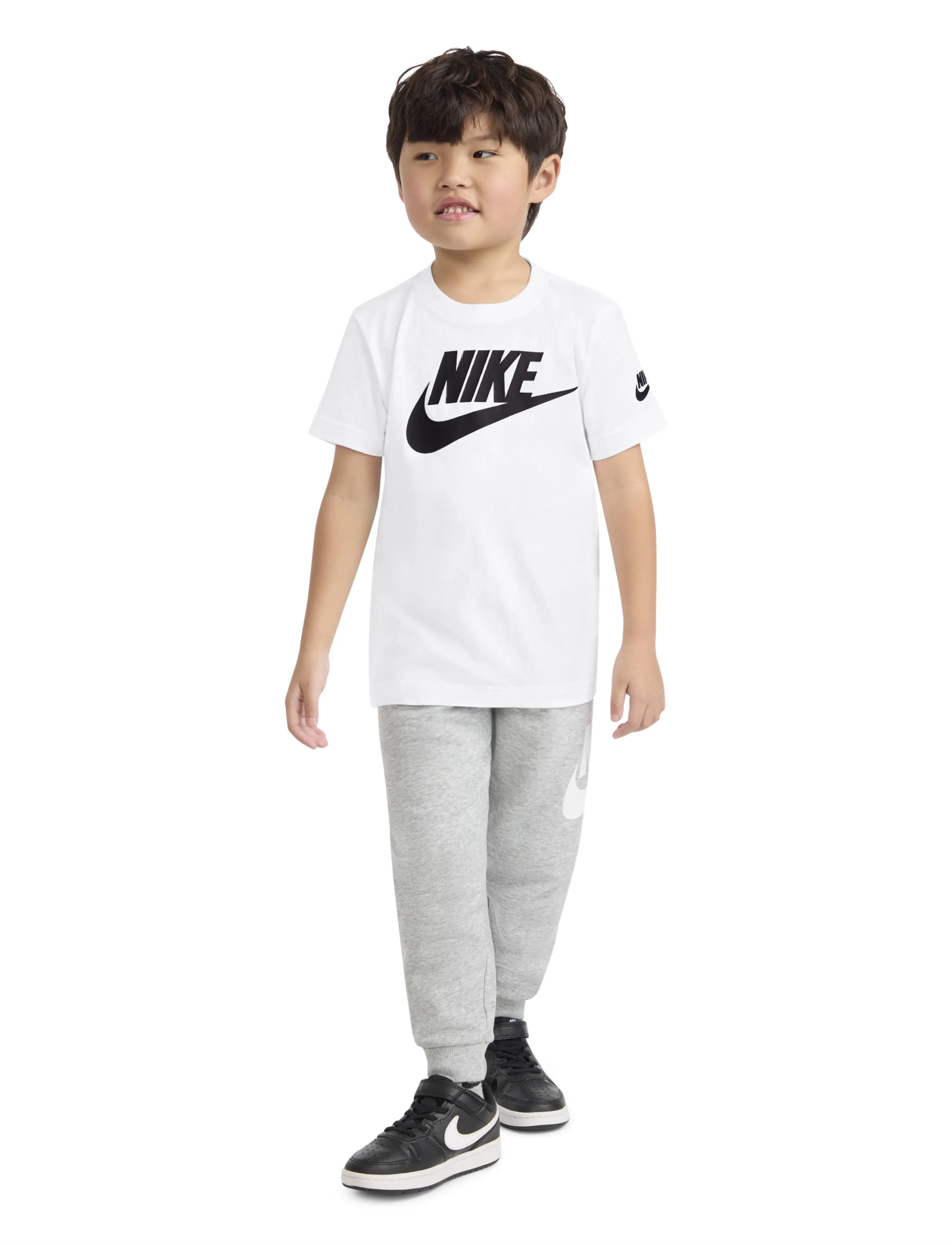 Nike - NIKE SPORTSWEAR TEE - lühikeste varrukatega t-särgid - white - 4