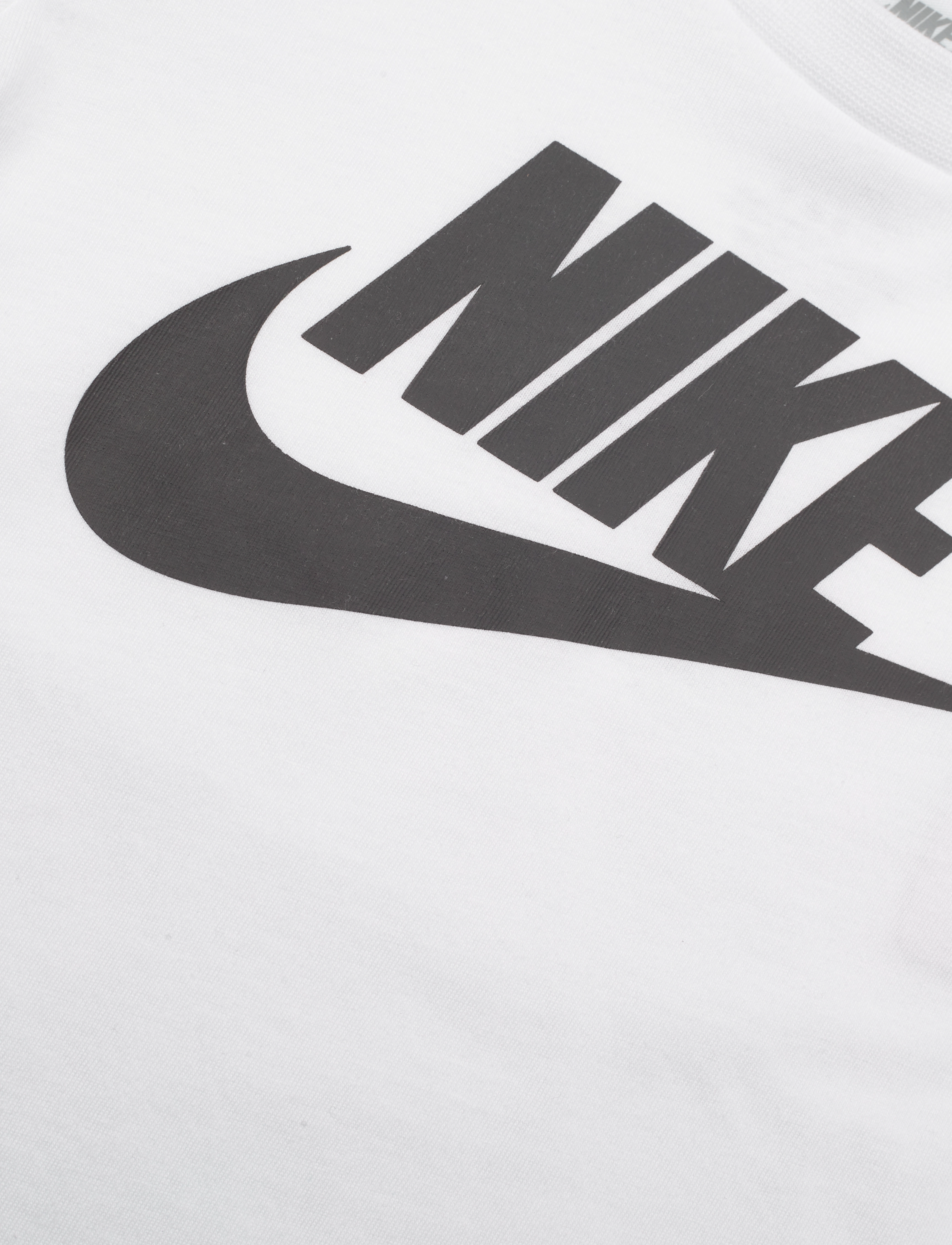Nike - Nike Futura Evergreen Tee - kortärmade t-shirts - white - 2
