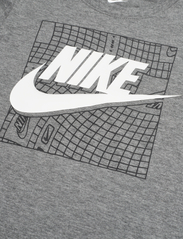 Nike - B NSW CLUB SSNL SHORT SET - set med kortärmad t-shirt - black - 4