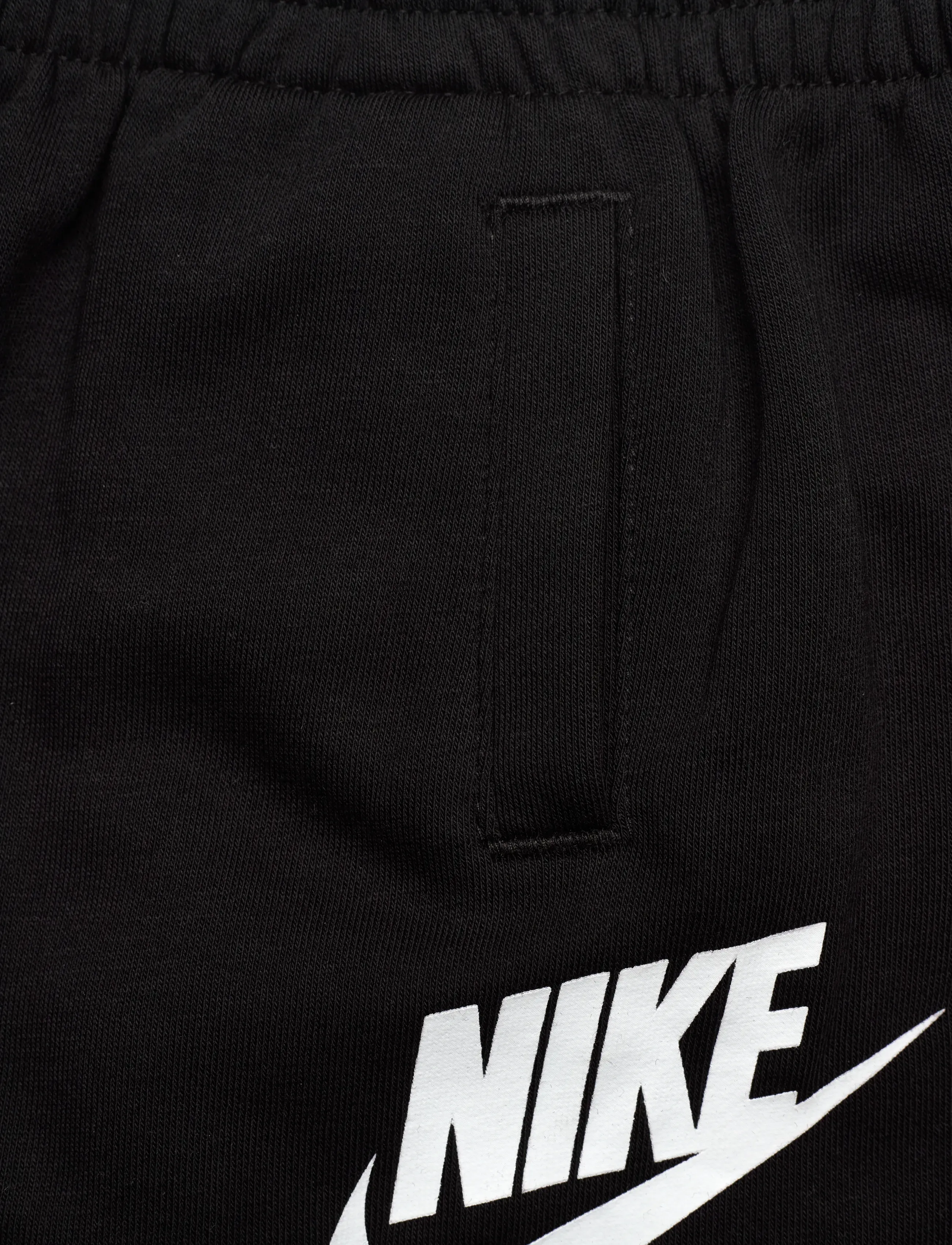Nike - NIKE SPORTSWEAR CLUB SHORT - sportshorts - black - 2