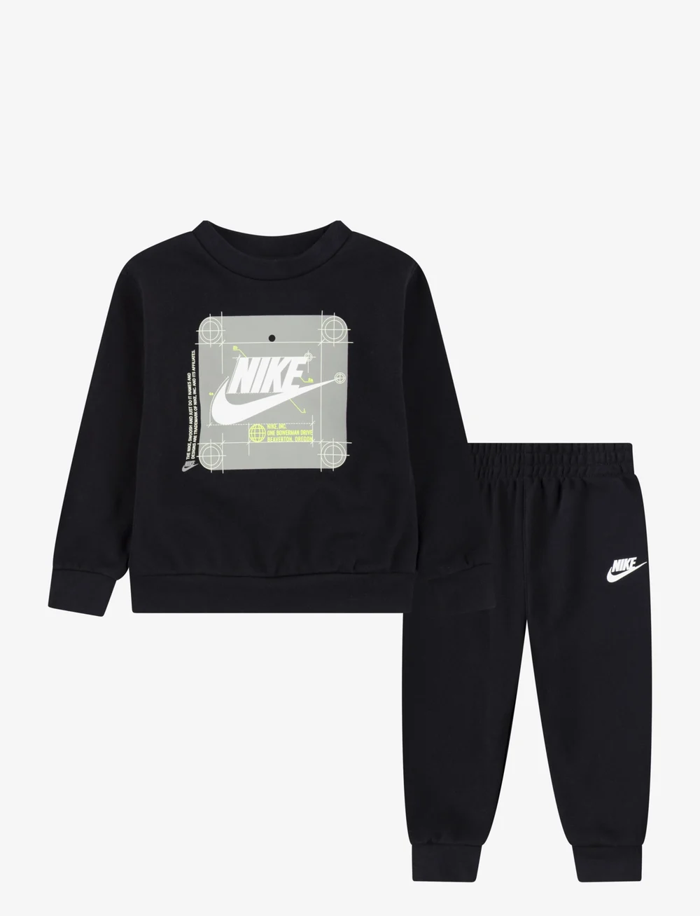 Nike Nike Sportswear Utility Futura Crew And Pants Set sportbekleidung einkaufen bei Booztlet