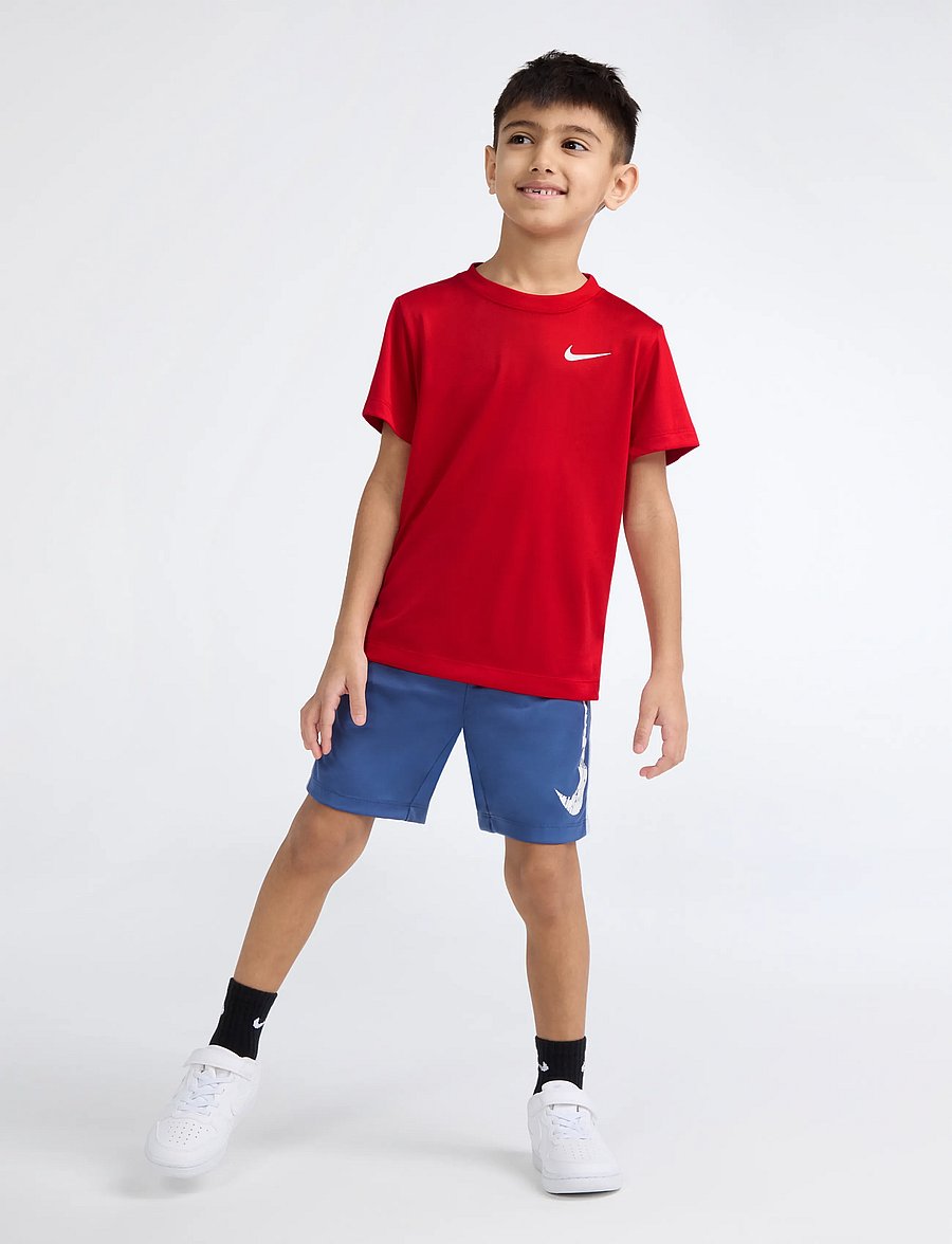 Nike - NIKE DRI-FIT LEGEND SHORT-SLEEVED TEE - sports tops - red - 5